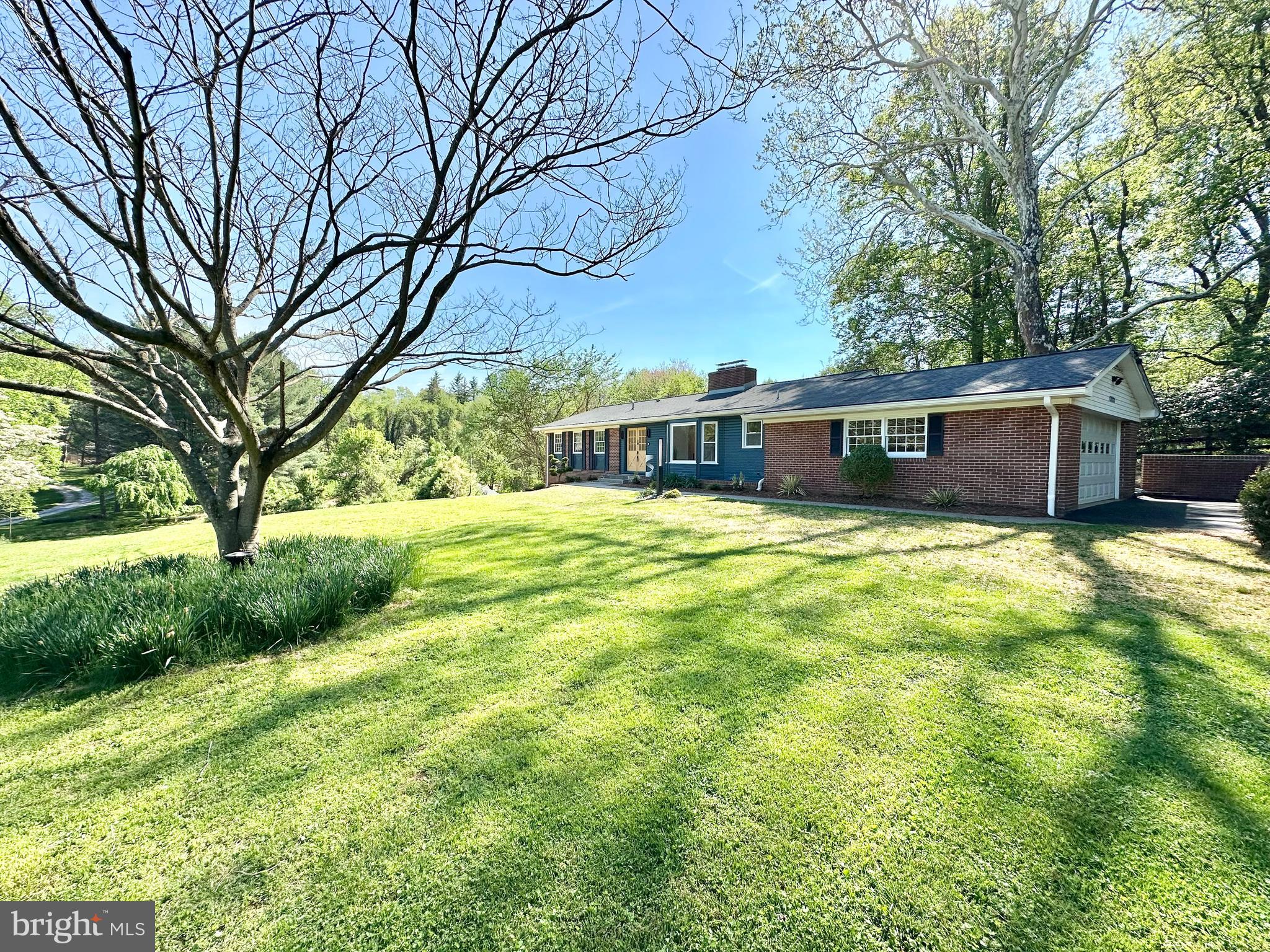 ASHTON POND - Residential