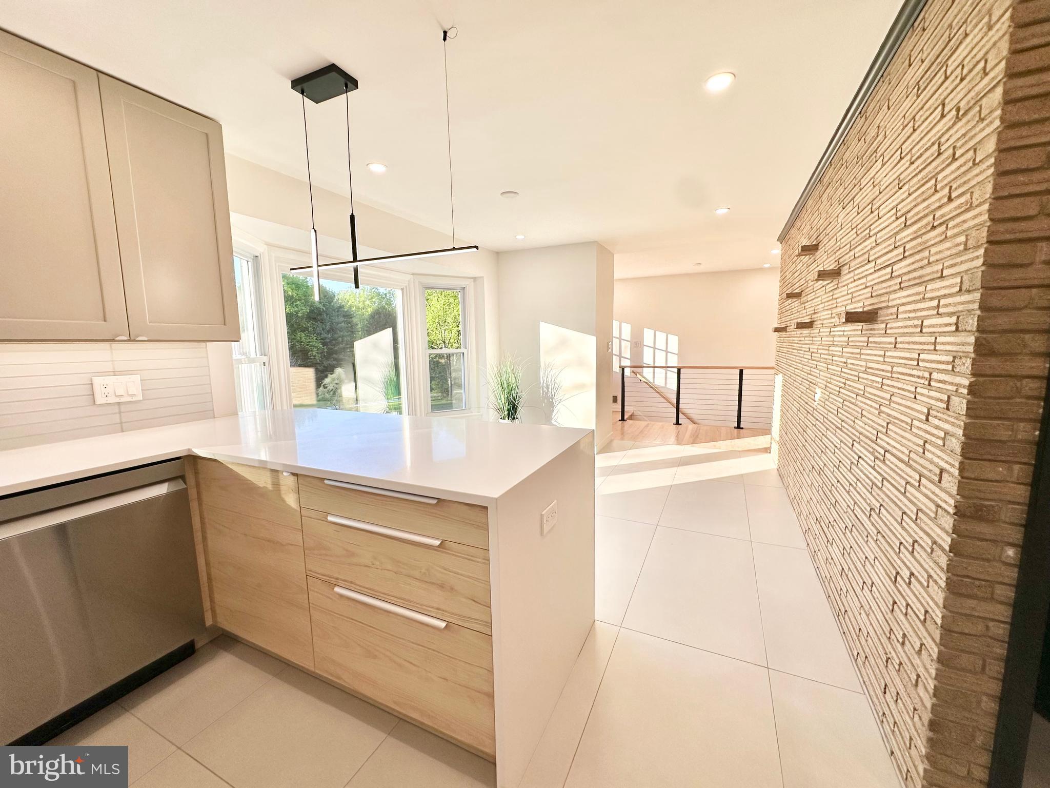 ASHTON POND - Residential