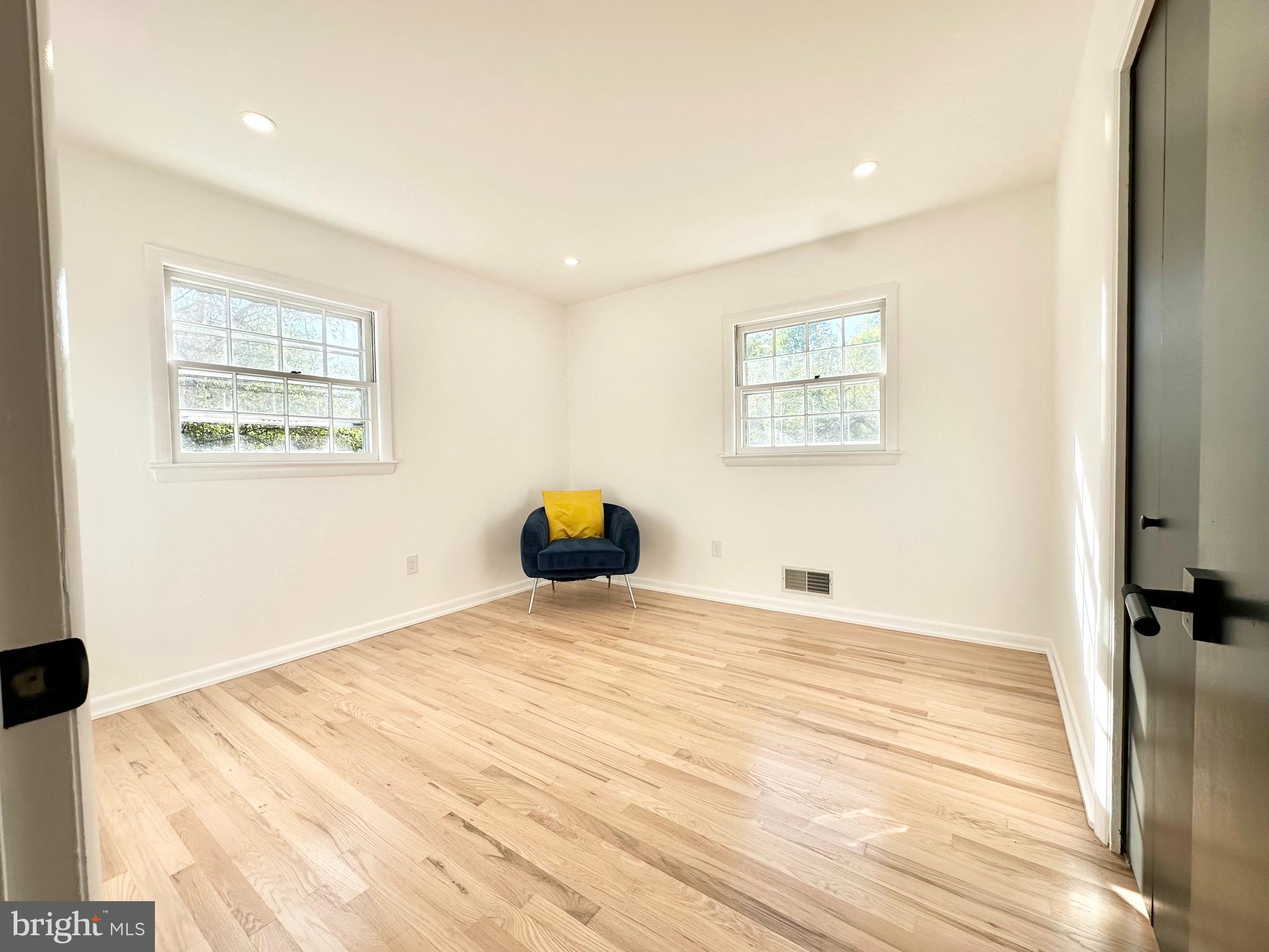 ASHTON POND - Residential