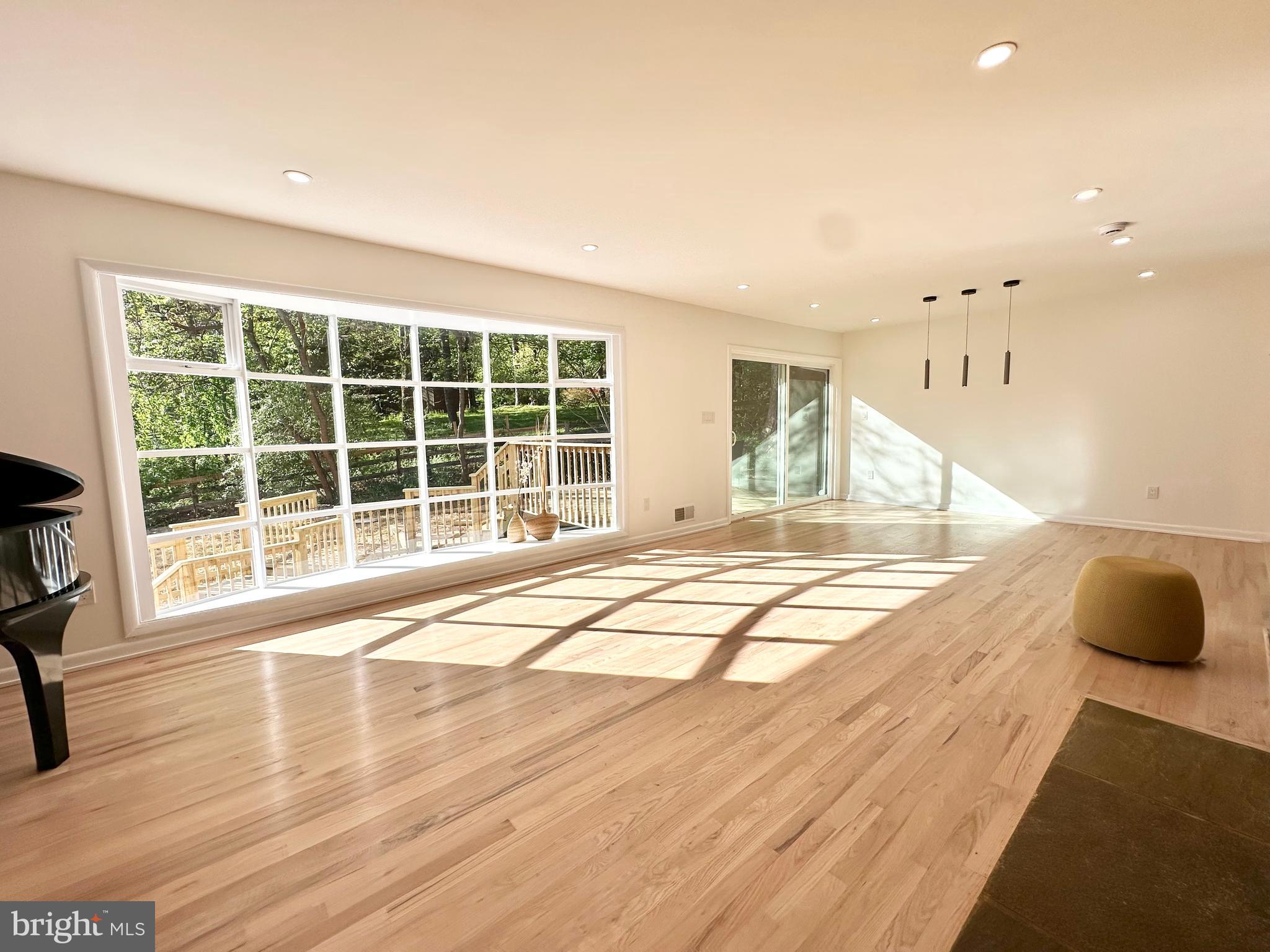 ASHTON POND - Residential