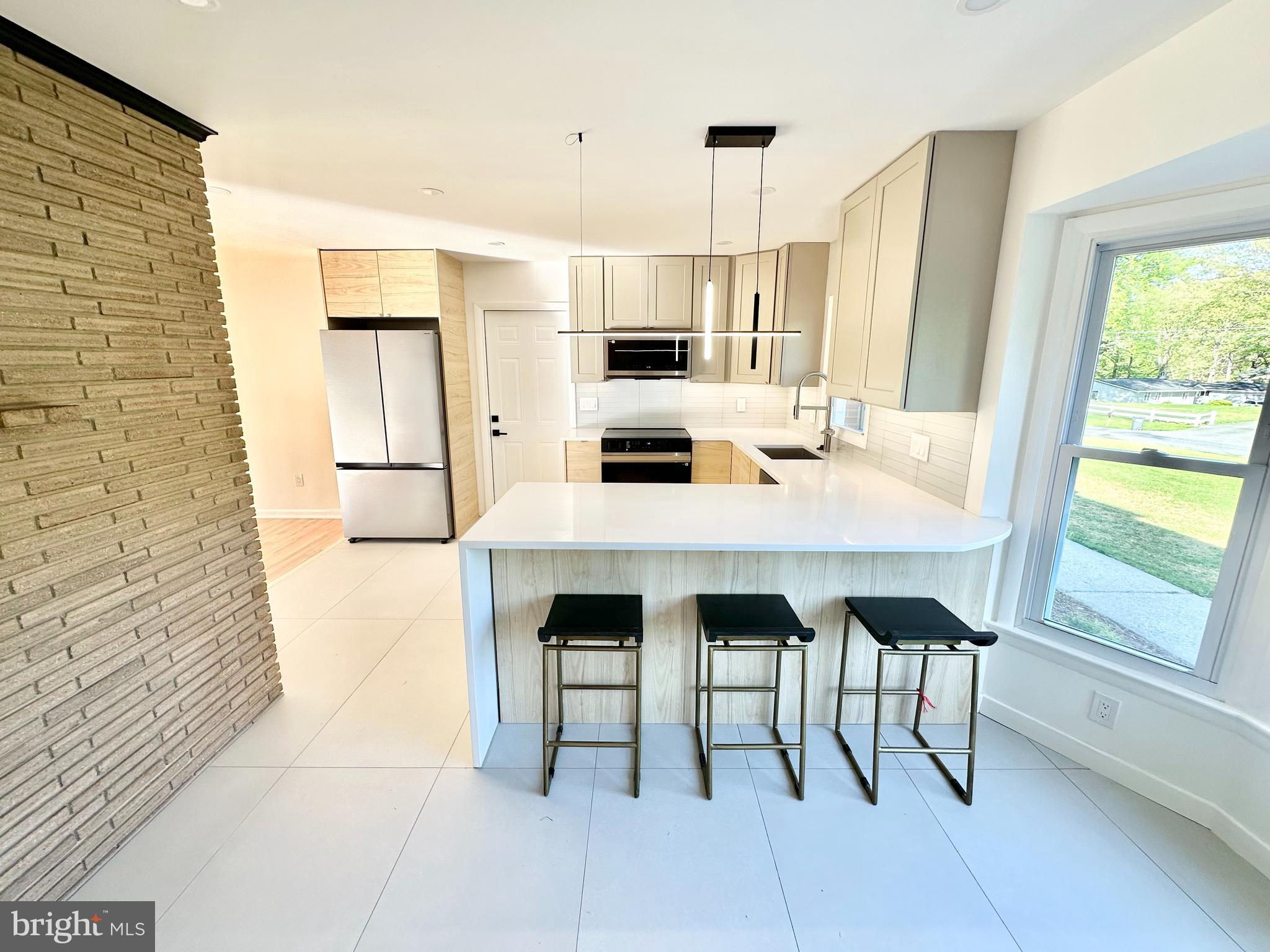 ASHTON POND - Residential