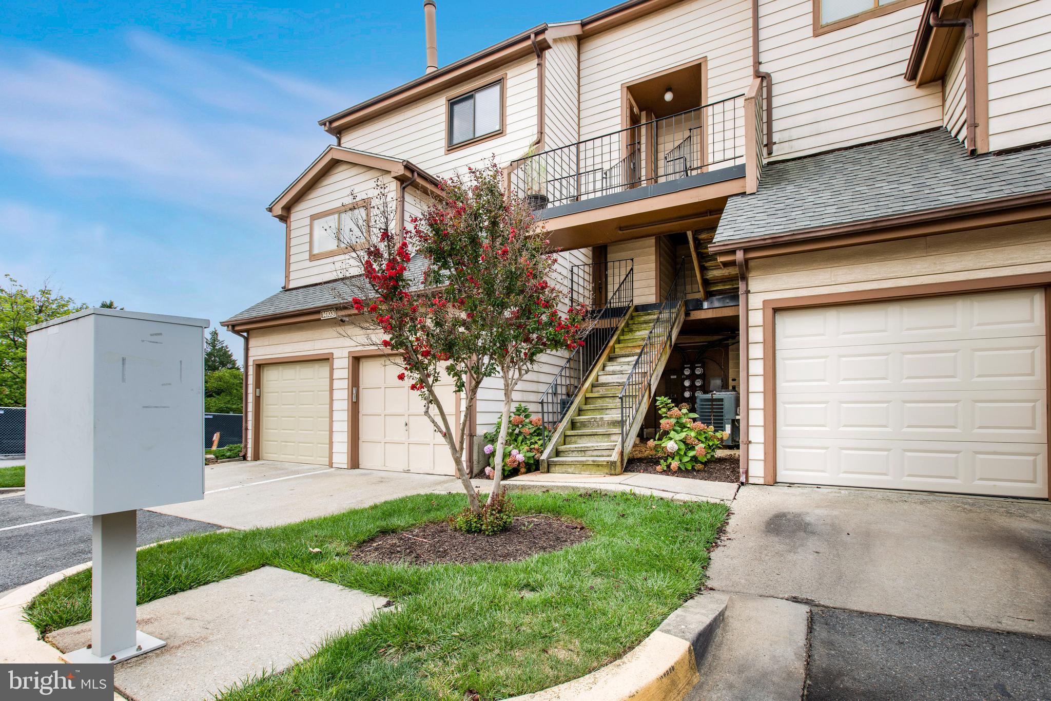 LAUREL RIDGE - Residential Lease