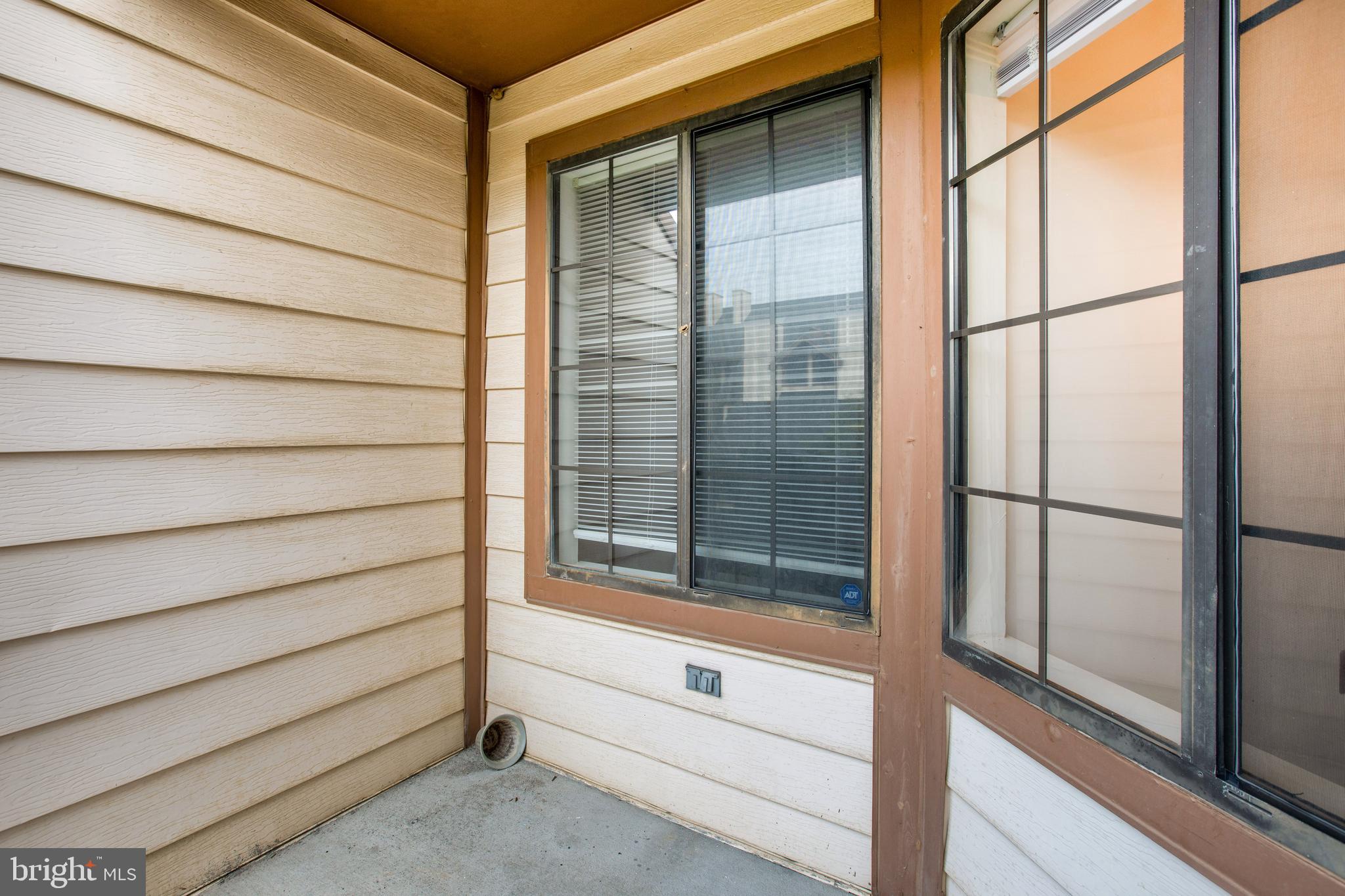 LAUREL RIDGE - Residential Lease