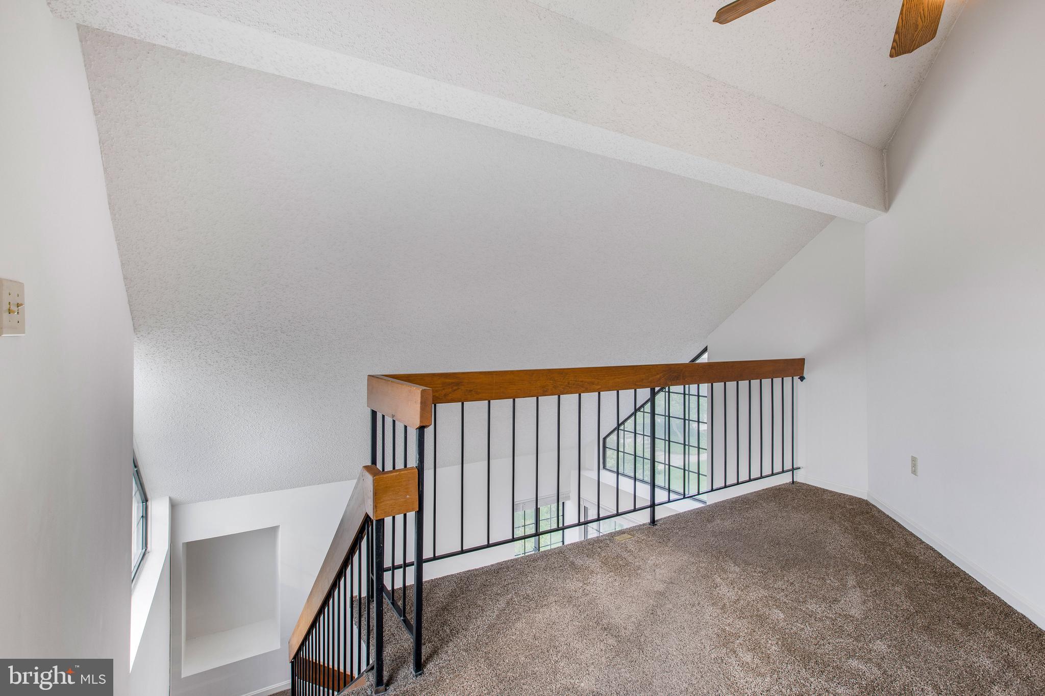 LAUREL RIDGE - Residential Lease