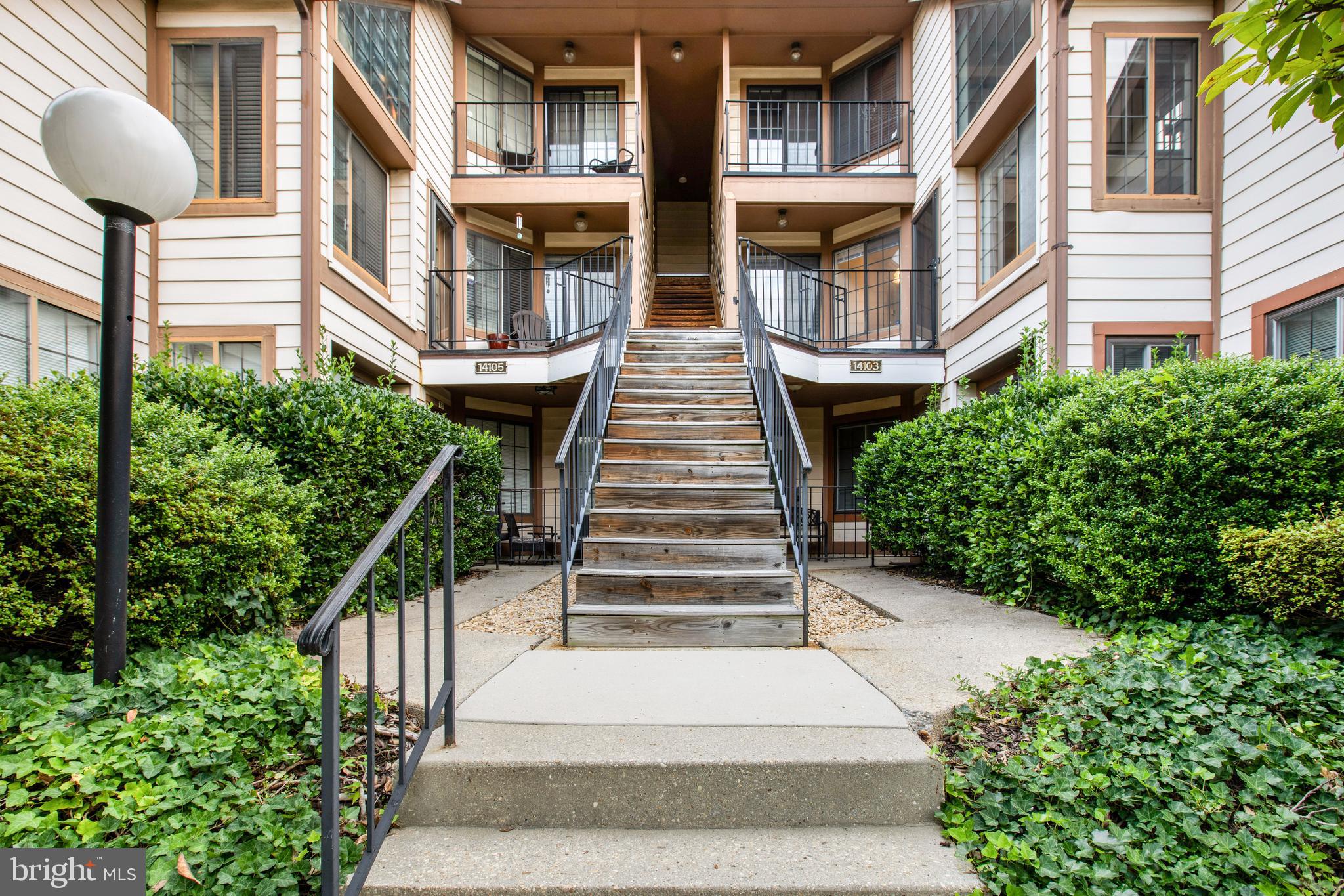 LAUREL RIDGE - Residential Lease