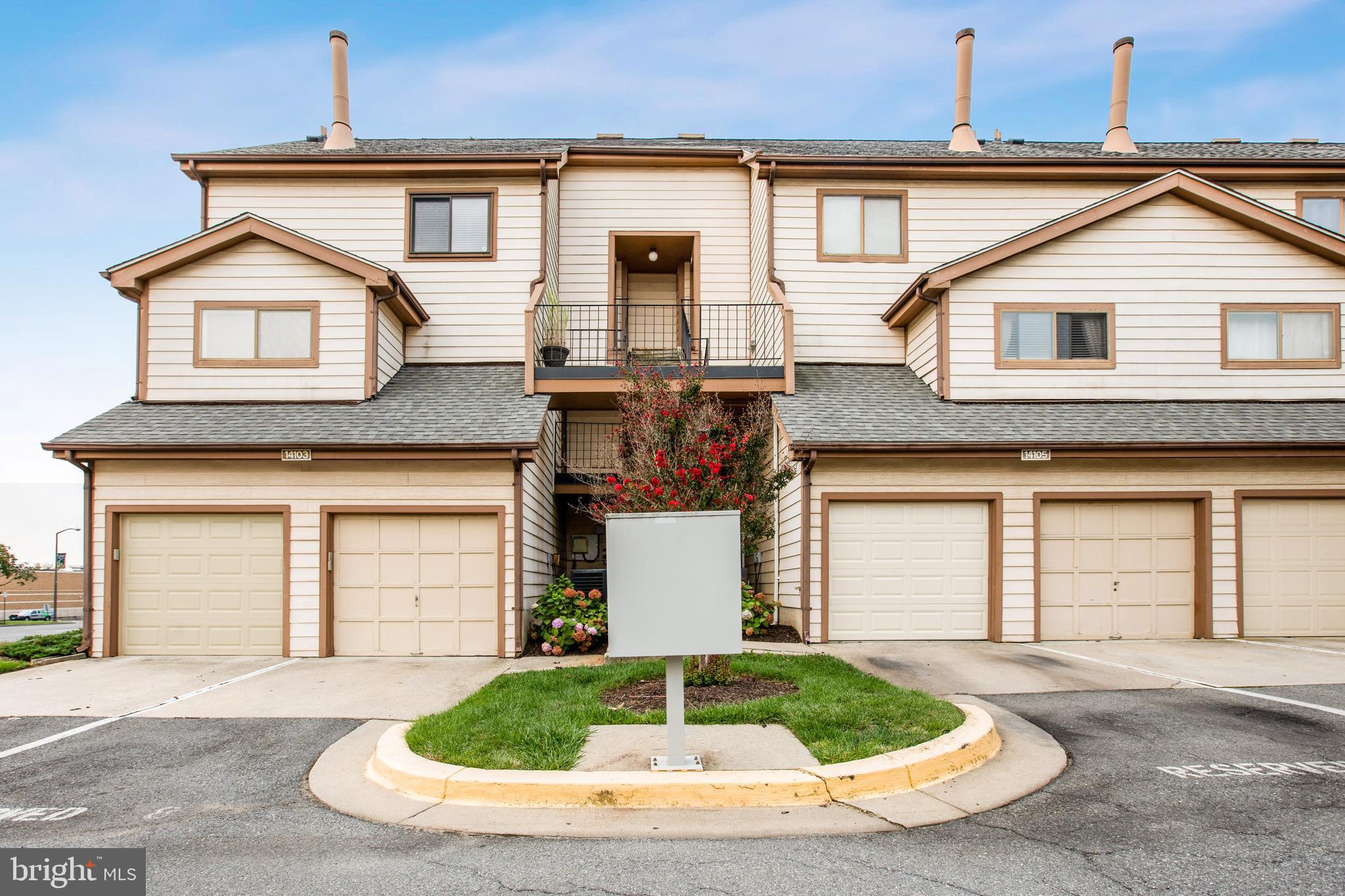 LAUREL RIDGE - Residential Lease