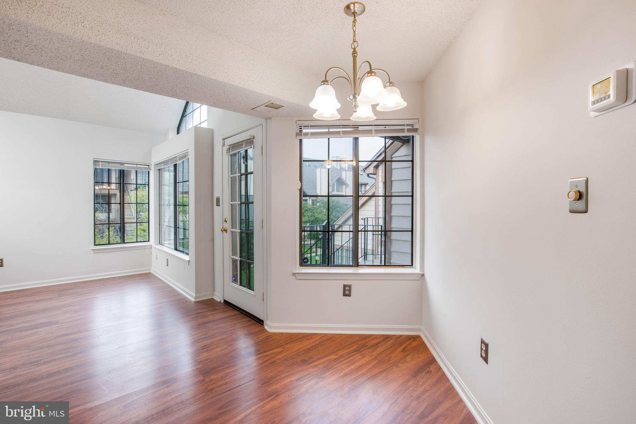 LAUREL RIDGE - Residential Lease