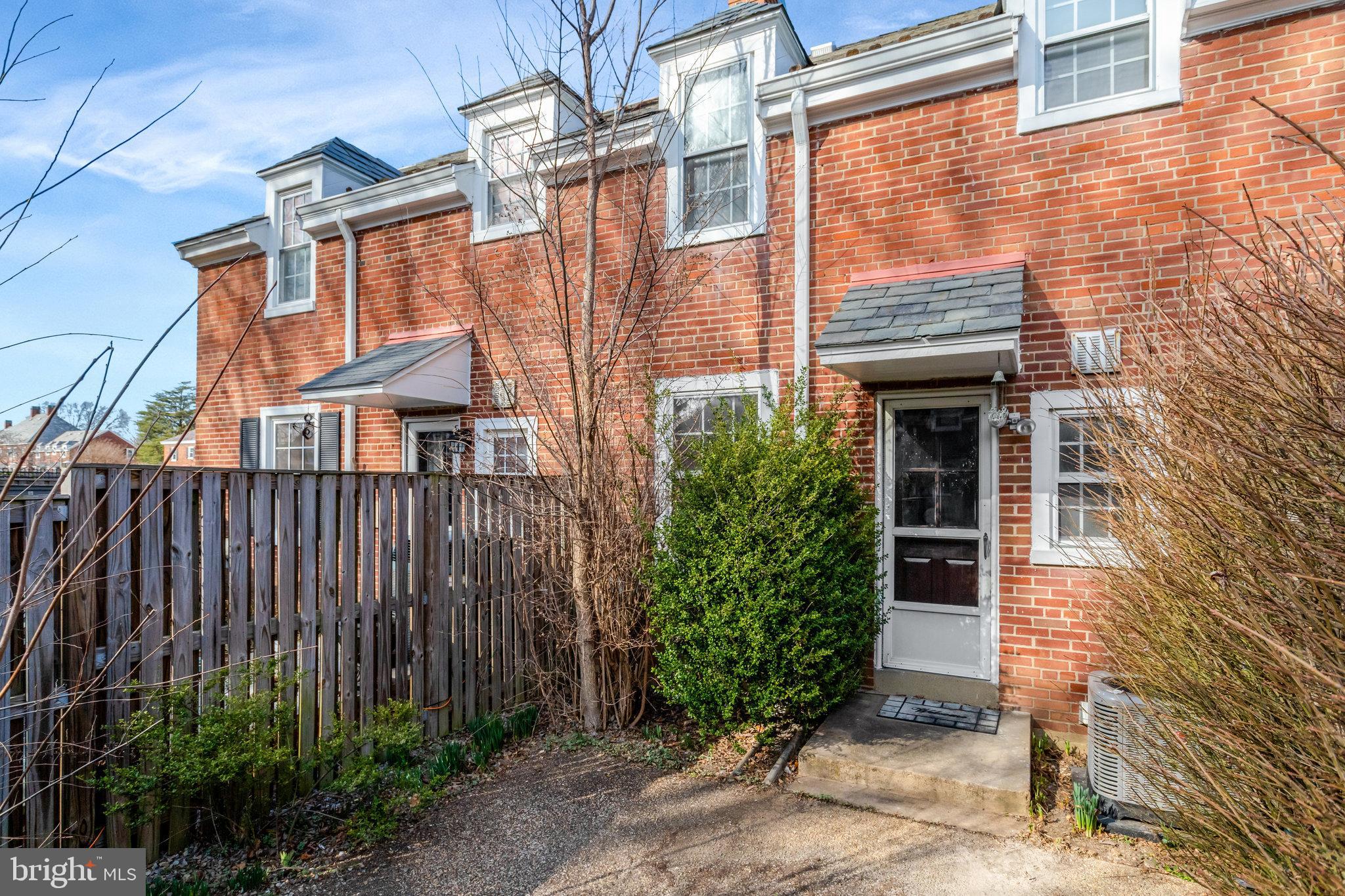 FAIRLINGTON MEWS - Residential