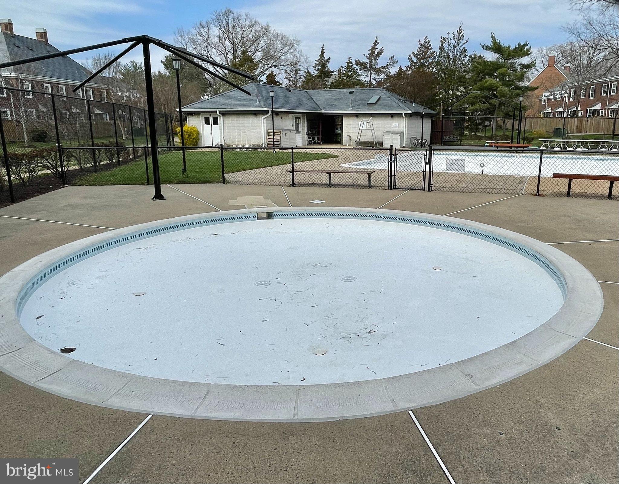 FAIRLINGTON MEWS - Residential