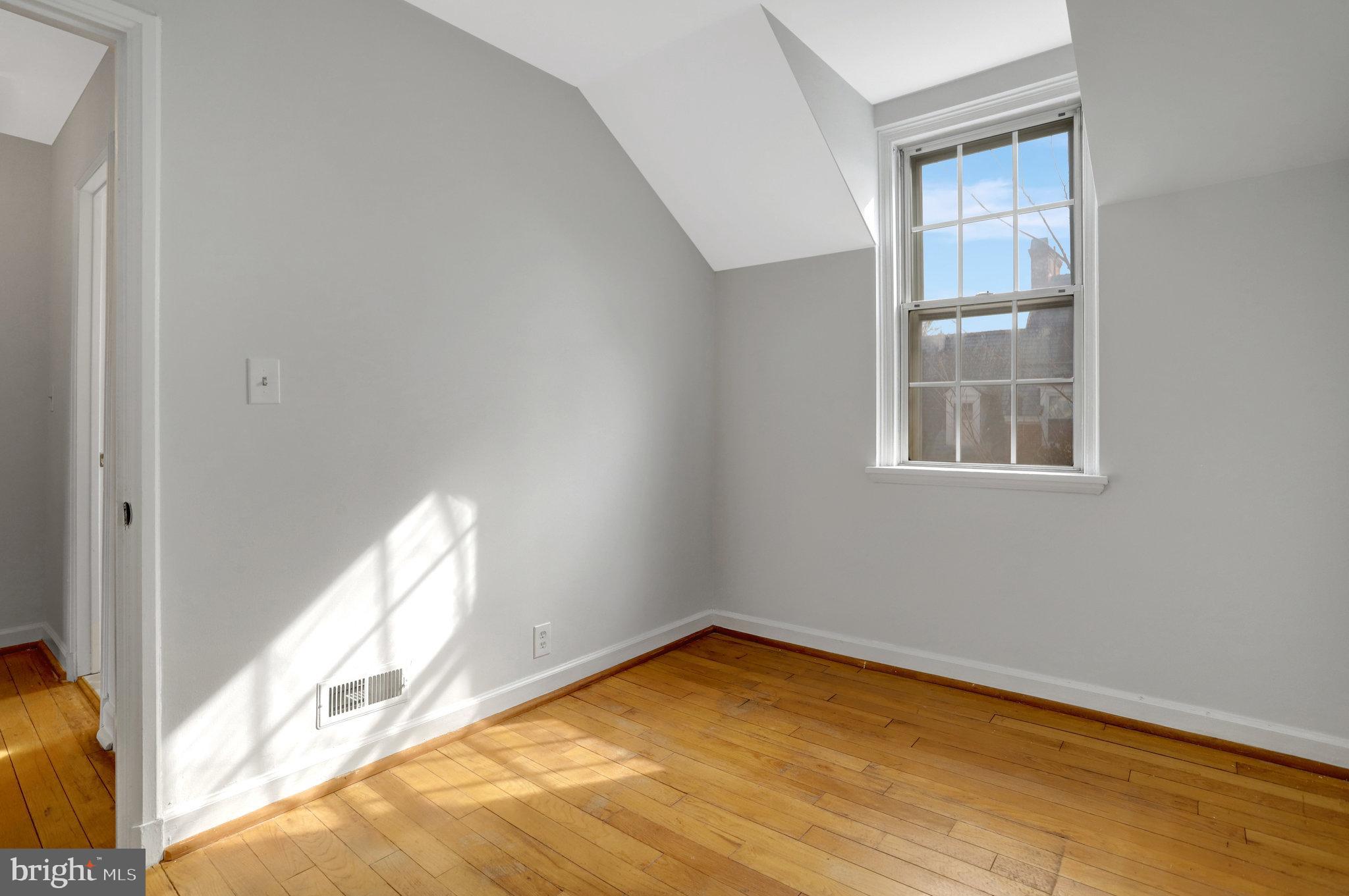 FAIRLINGTON MEWS - Residential