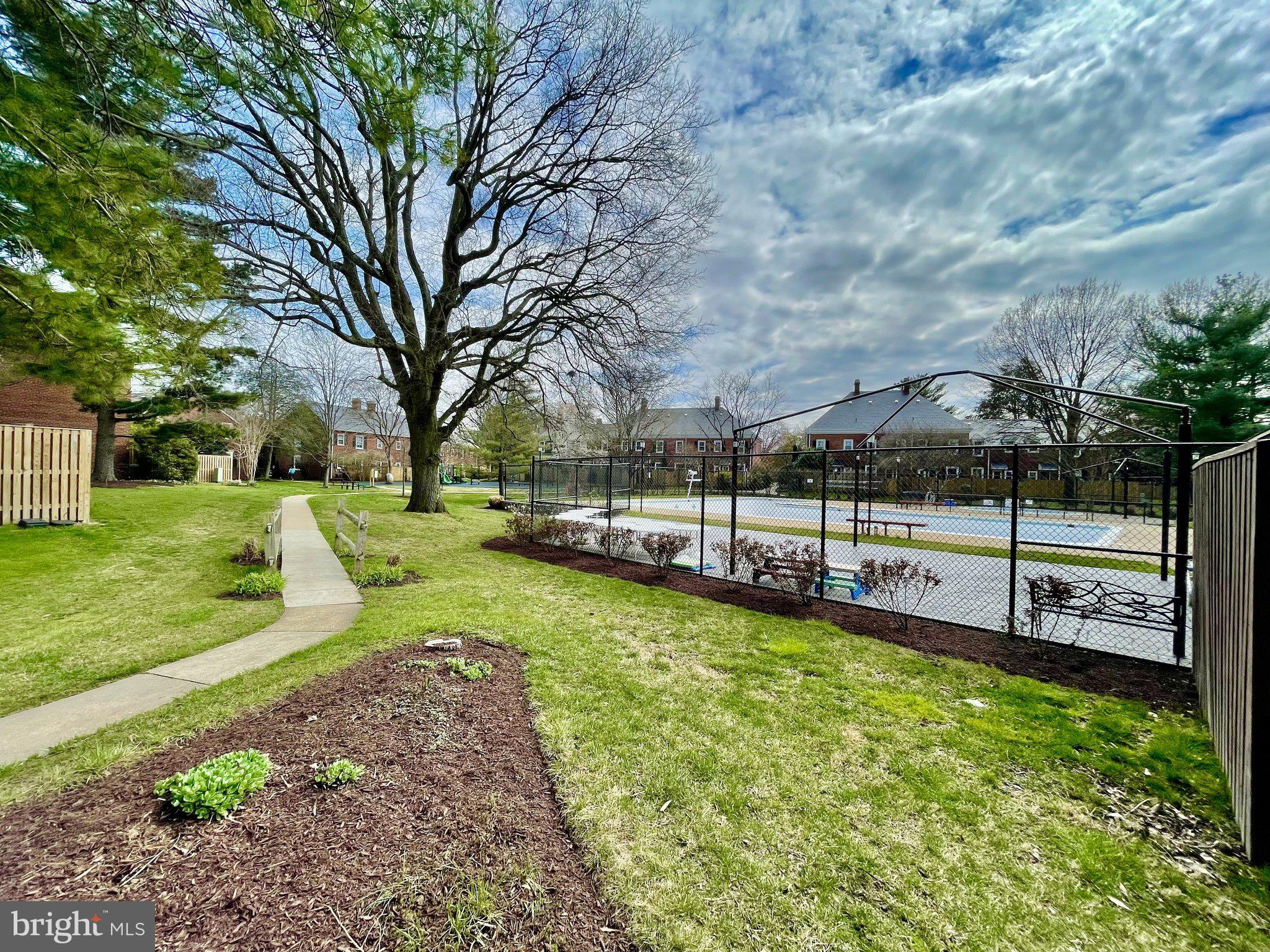 FAIRLINGTON MEWS - Residential