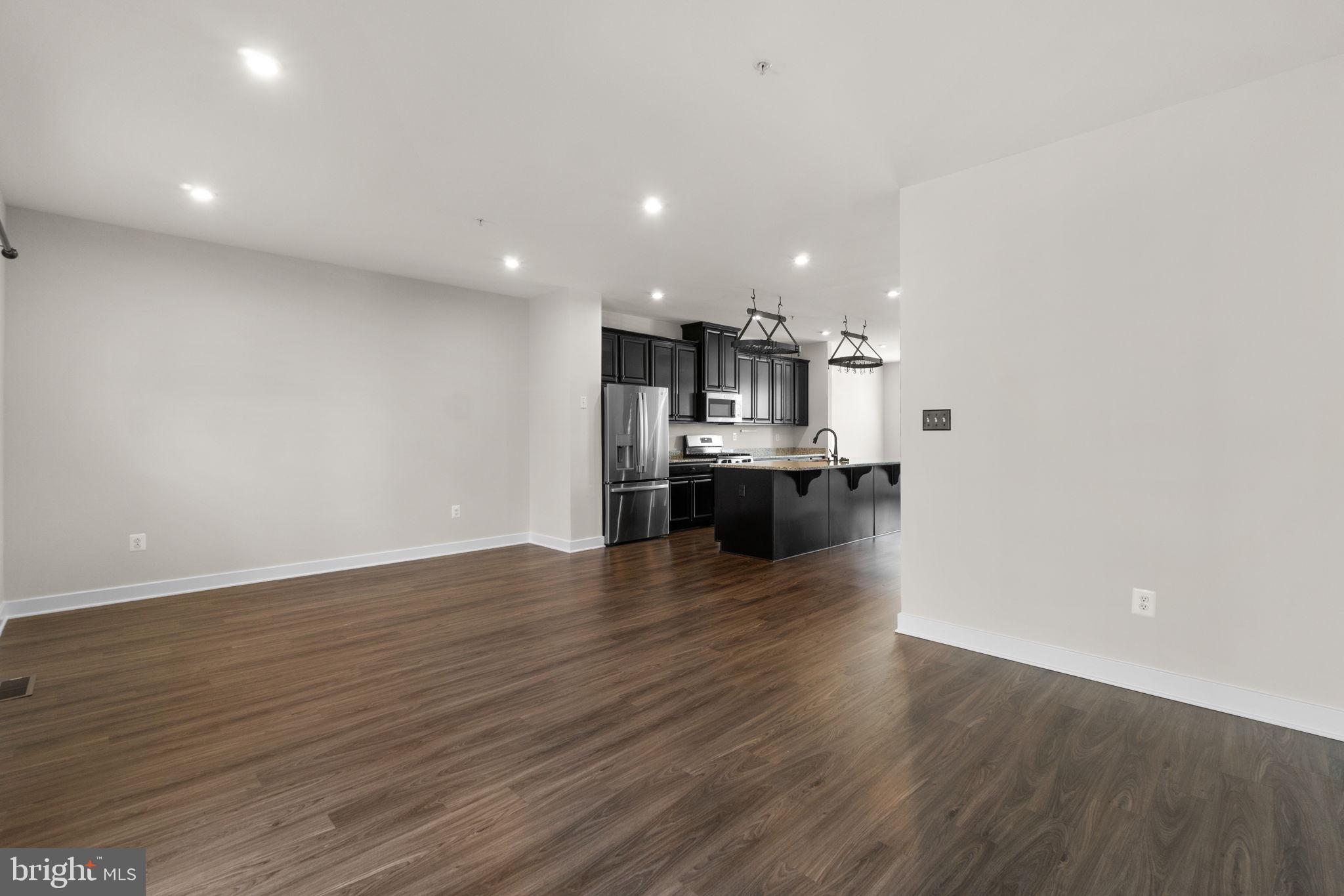 LAKE LINGANORE EAGLEHEAD - Residential