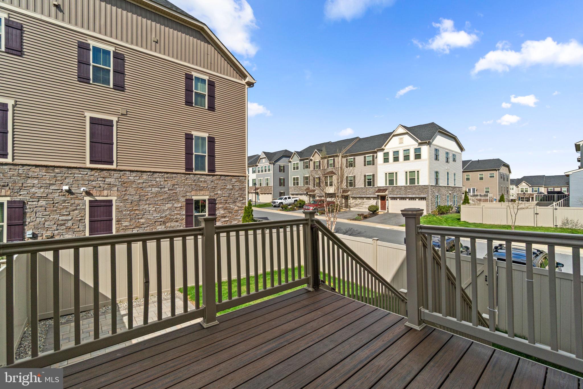 LAKE LINGANORE EAGLEHEAD - Residential