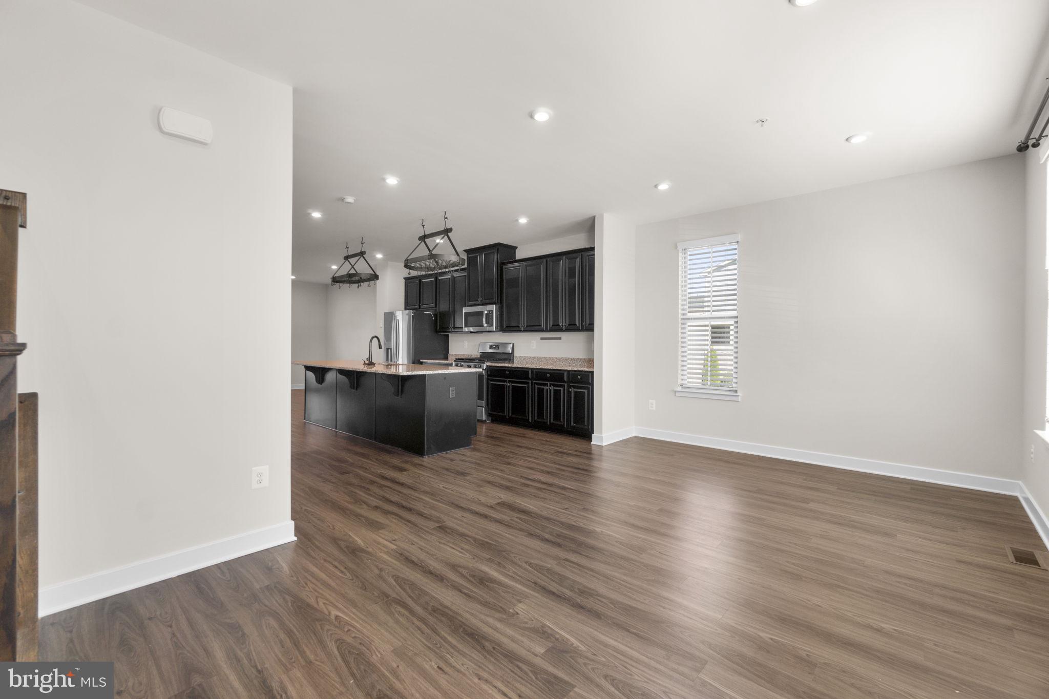 LAKE LINGANORE EAGLEHEAD - Residential