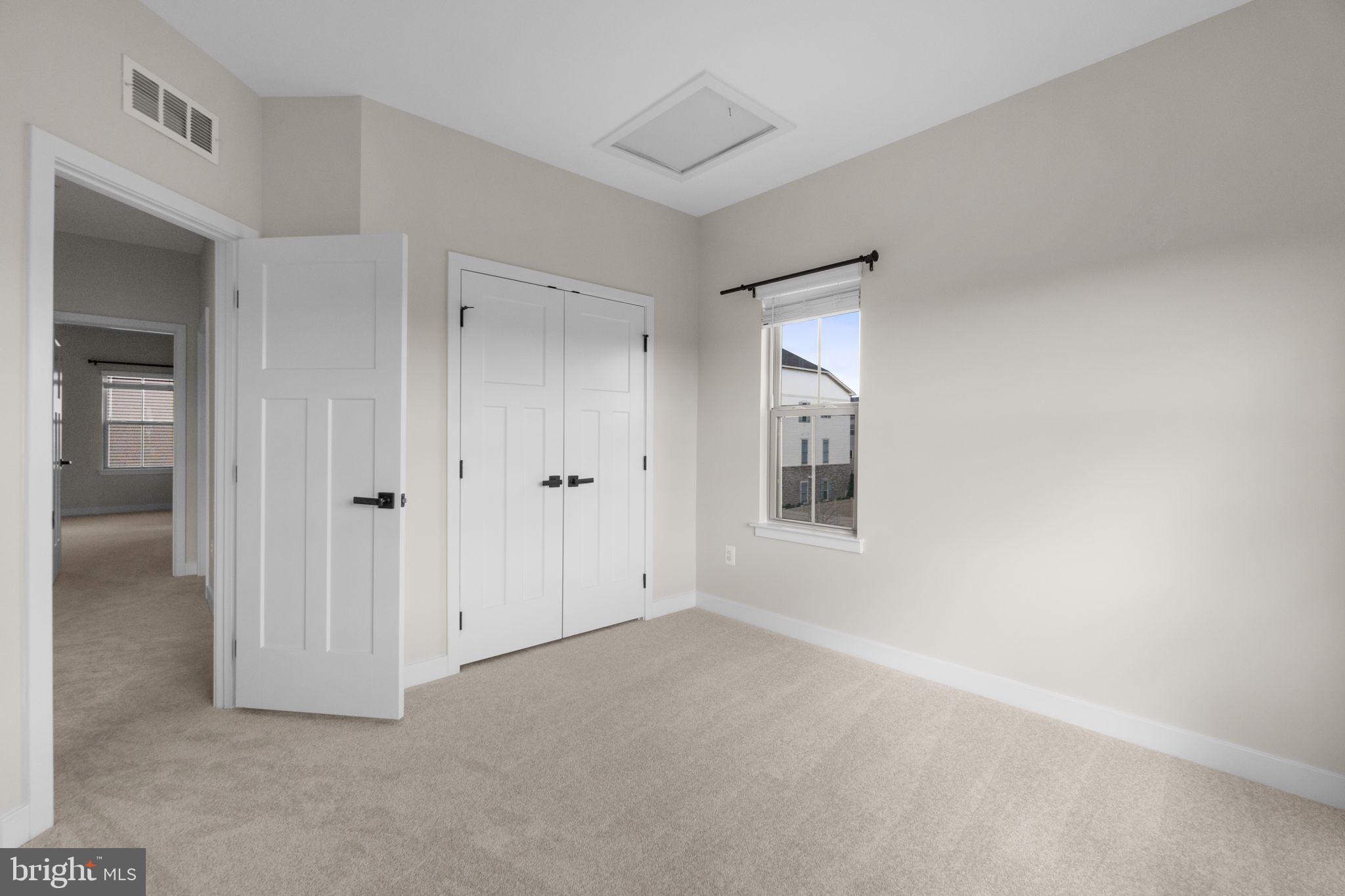 LAKE LINGANORE EAGLEHEAD - Residential