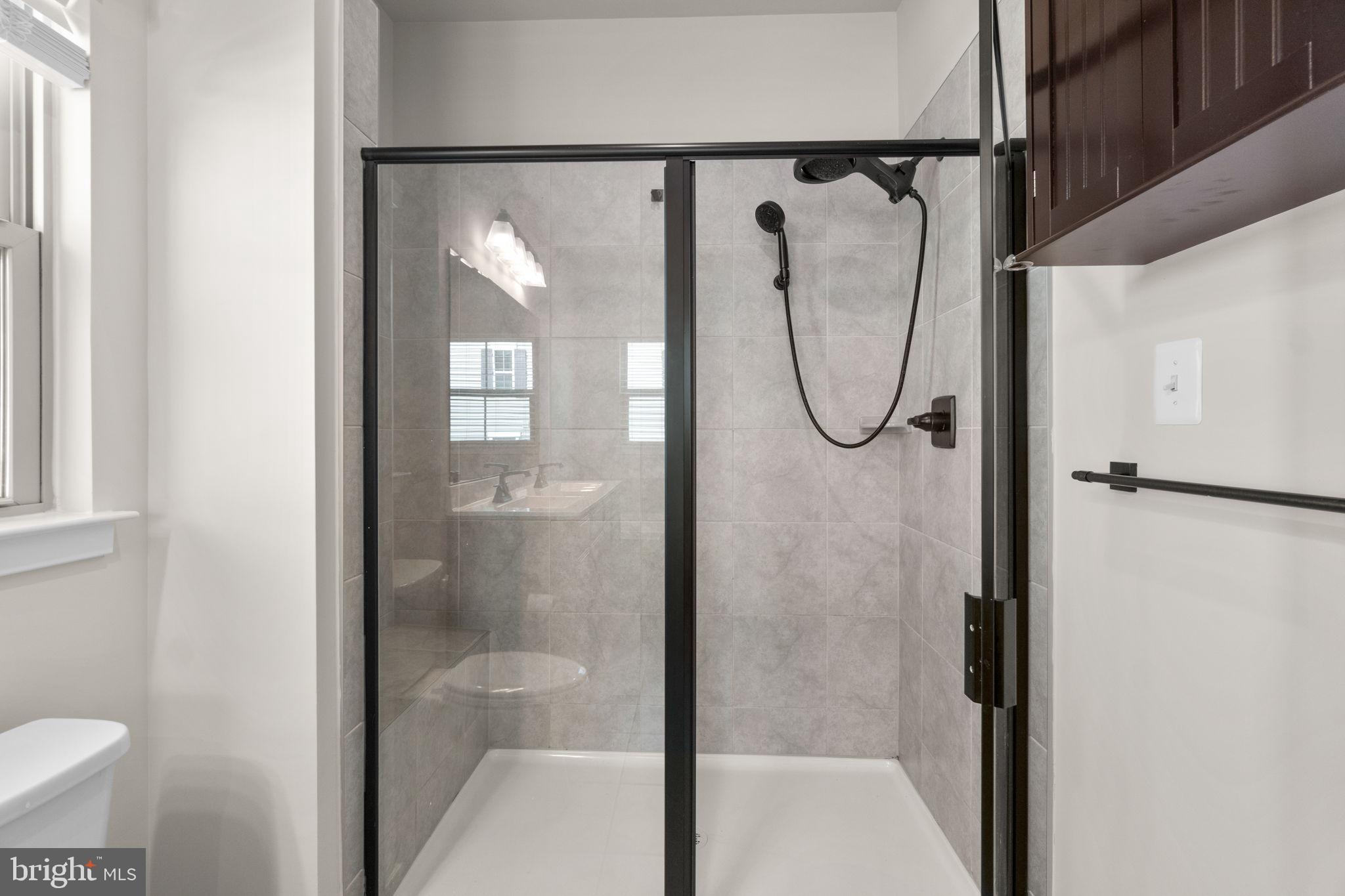 LAKE LINGANORE EAGLEHEAD - Residential