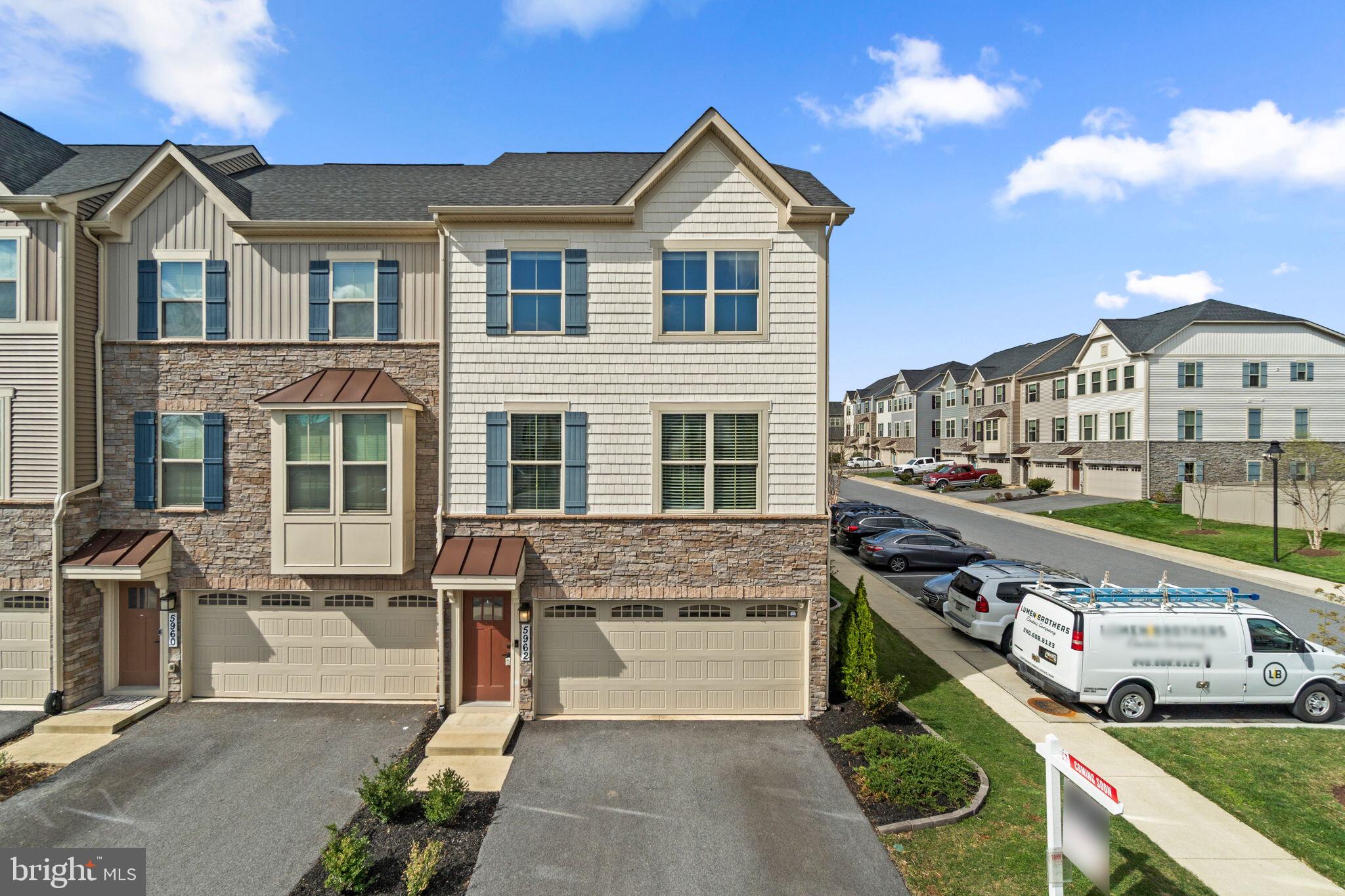 LAKE LINGANORE EAGLEHEAD - Residential