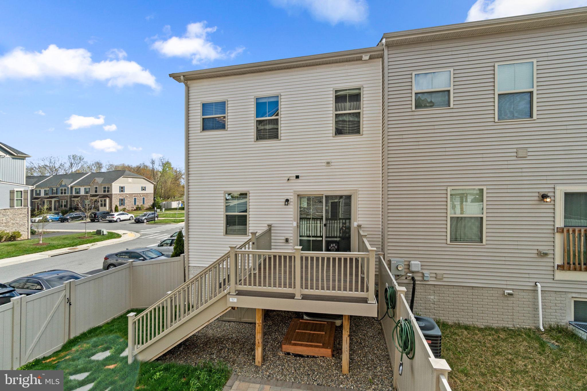 LAKE LINGANORE EAGLEHEAD - Residential