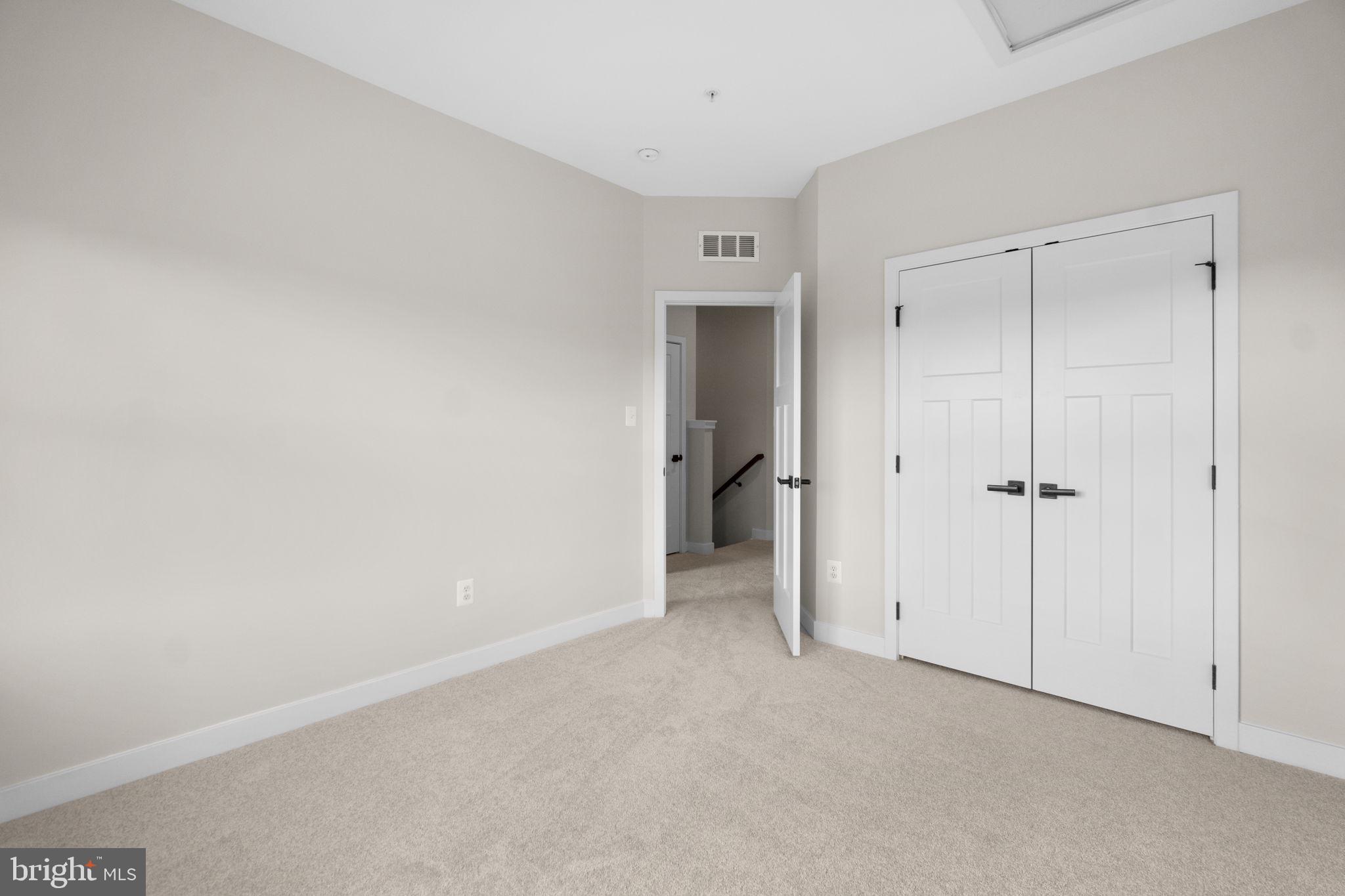 LAKE LINGANORE EAGLEHEAD - Residential