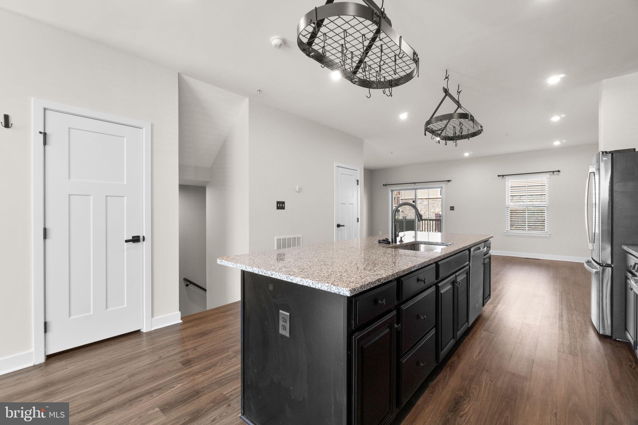 LAKE LINGANORE EAGLEHEAD - Residential