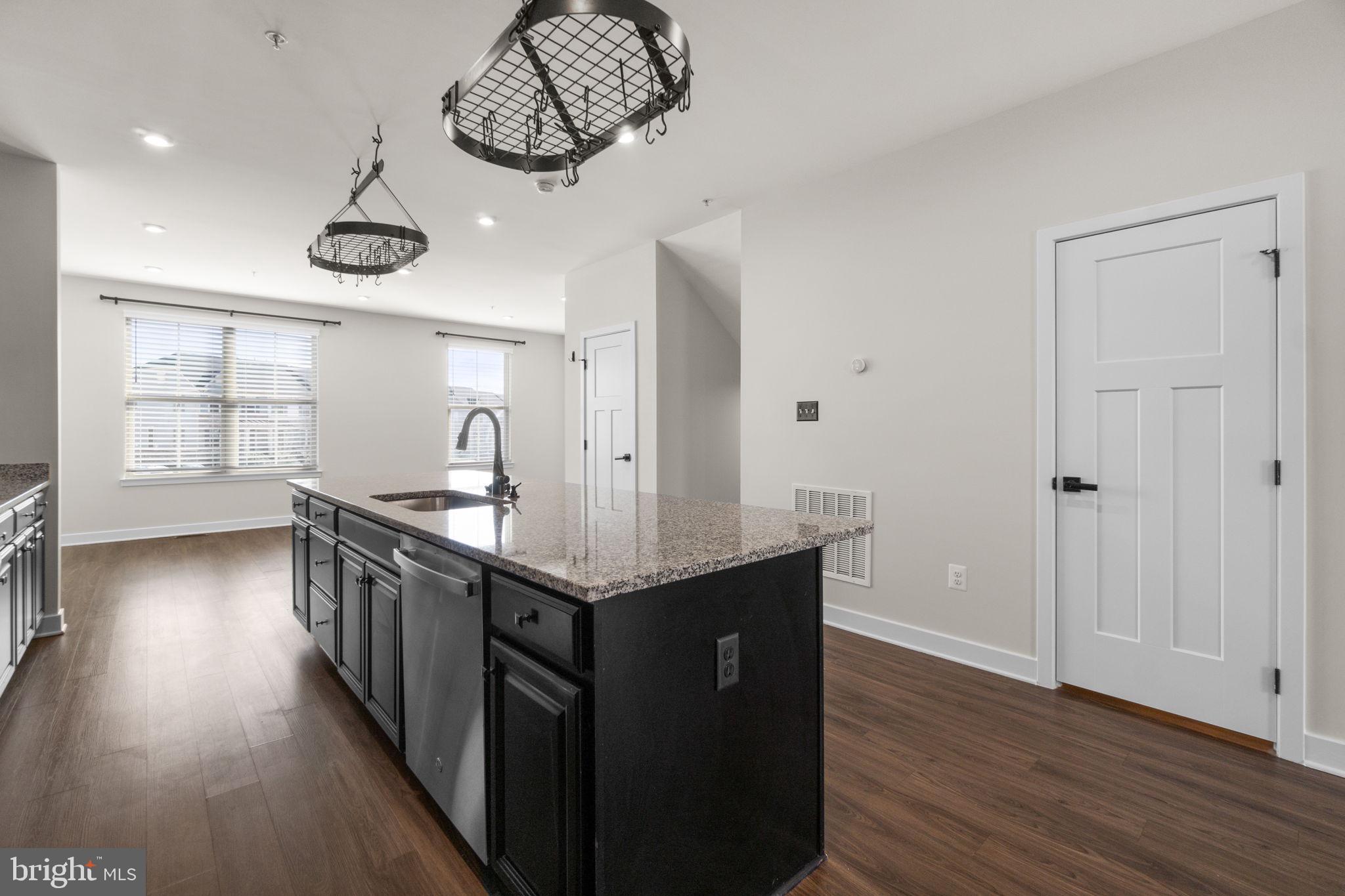 LAKE LINGANORE EAGLEHEAD - Residential