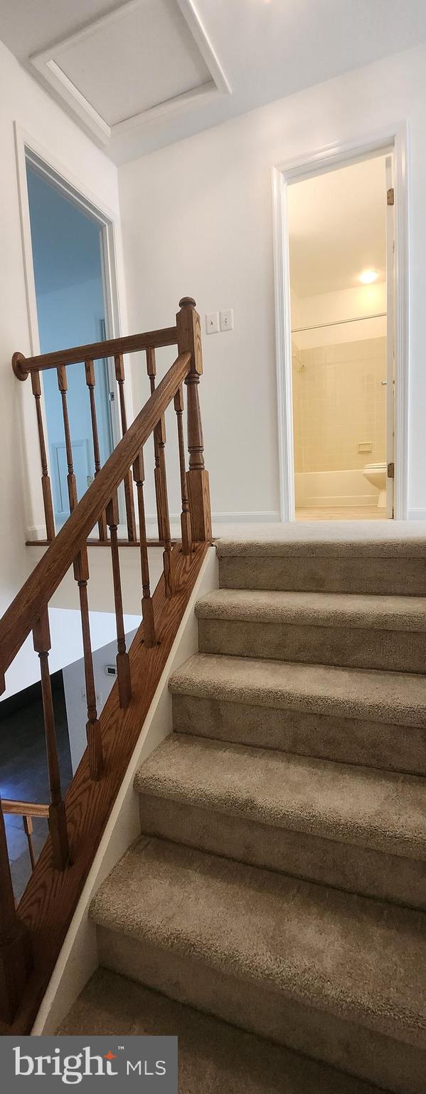 LAKE RIDGE - SPRINGWOODS - Residential Lease