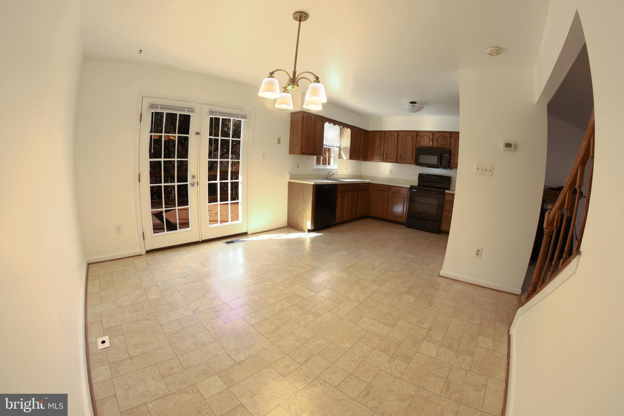 LAKE RIDGE - SPRINGWOODS - Residential Lease