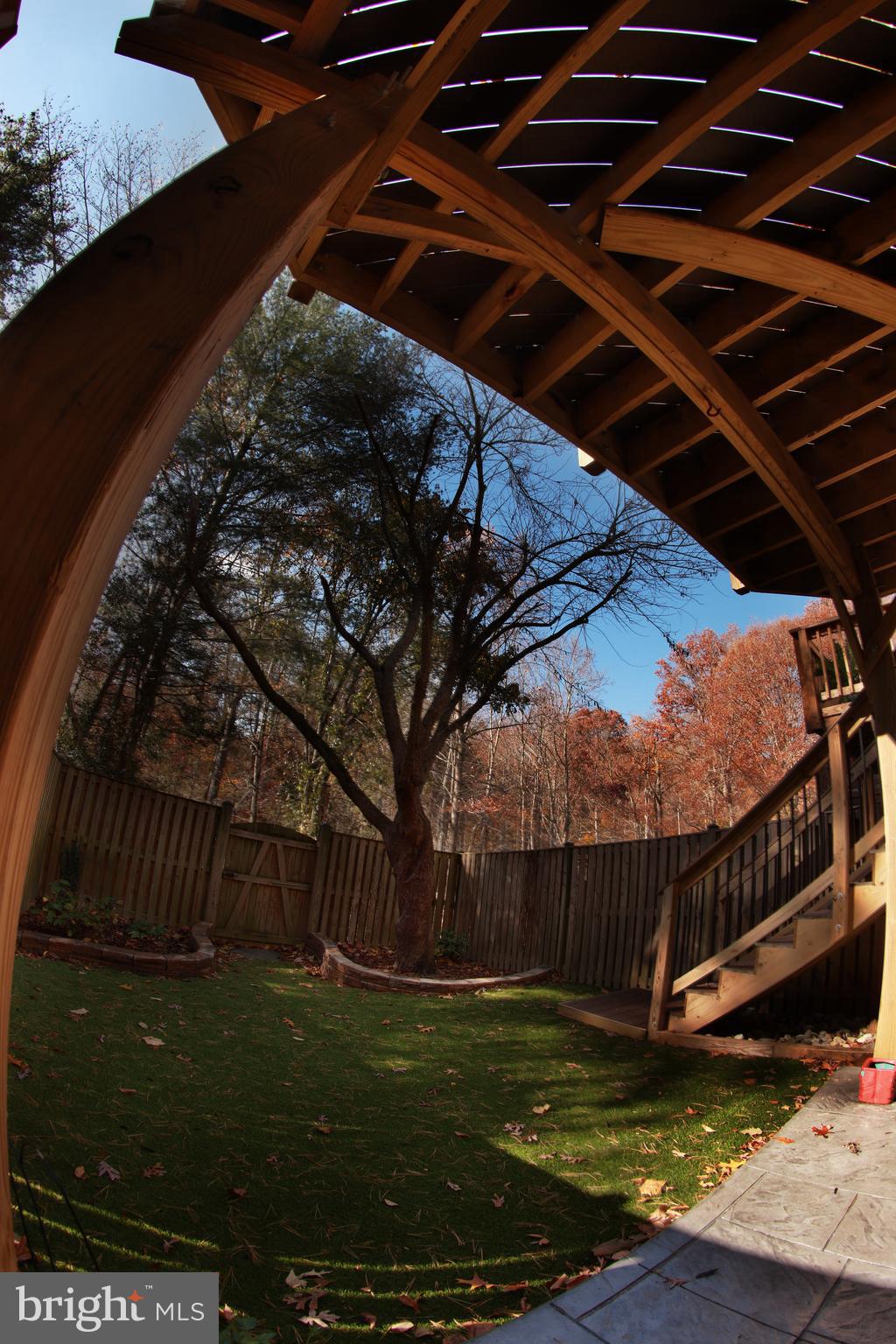 LAKE RIDGE - SPRINGWOODS - Residential Lease