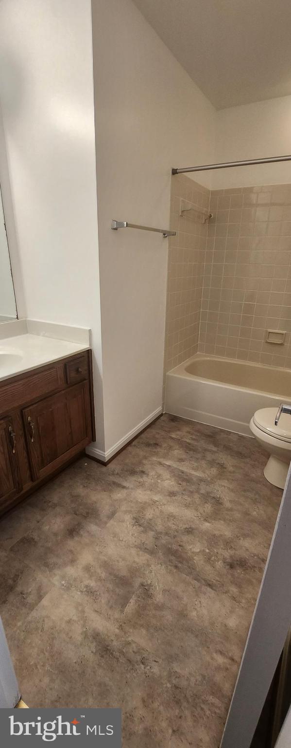 LAKE RIDGE - SPRINGWOODS - Residential Lease