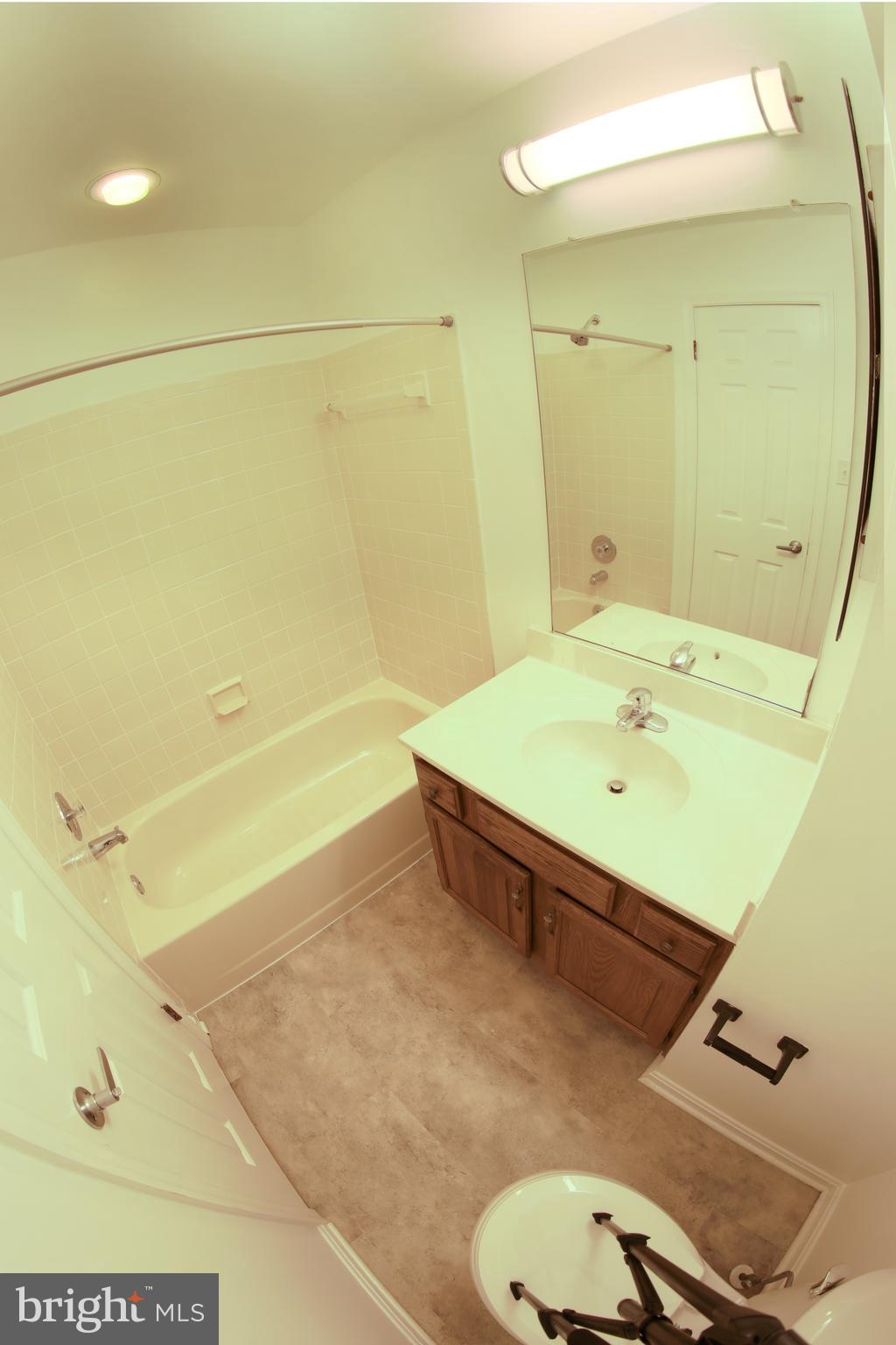 LAKE RIDGE - SPRINGWOODS - Residential Lease