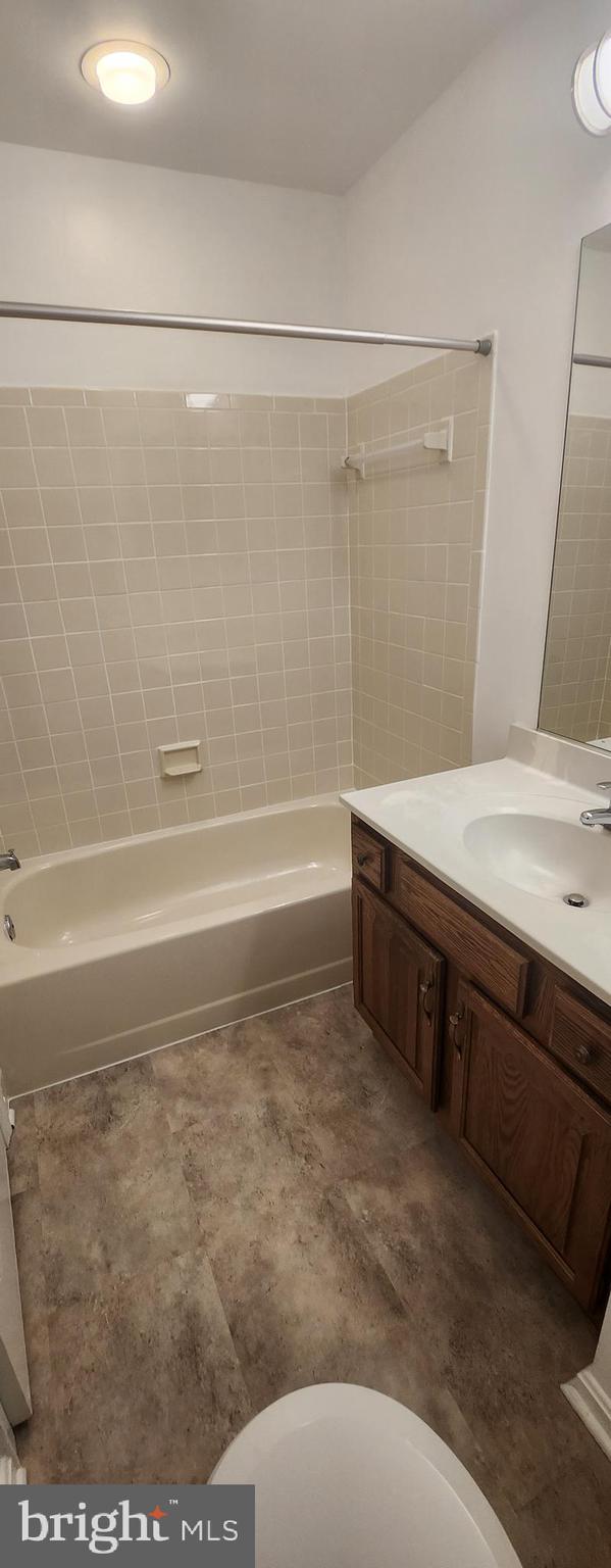 LAKE RIDGE - SPRINGWOODS - Residential Lease