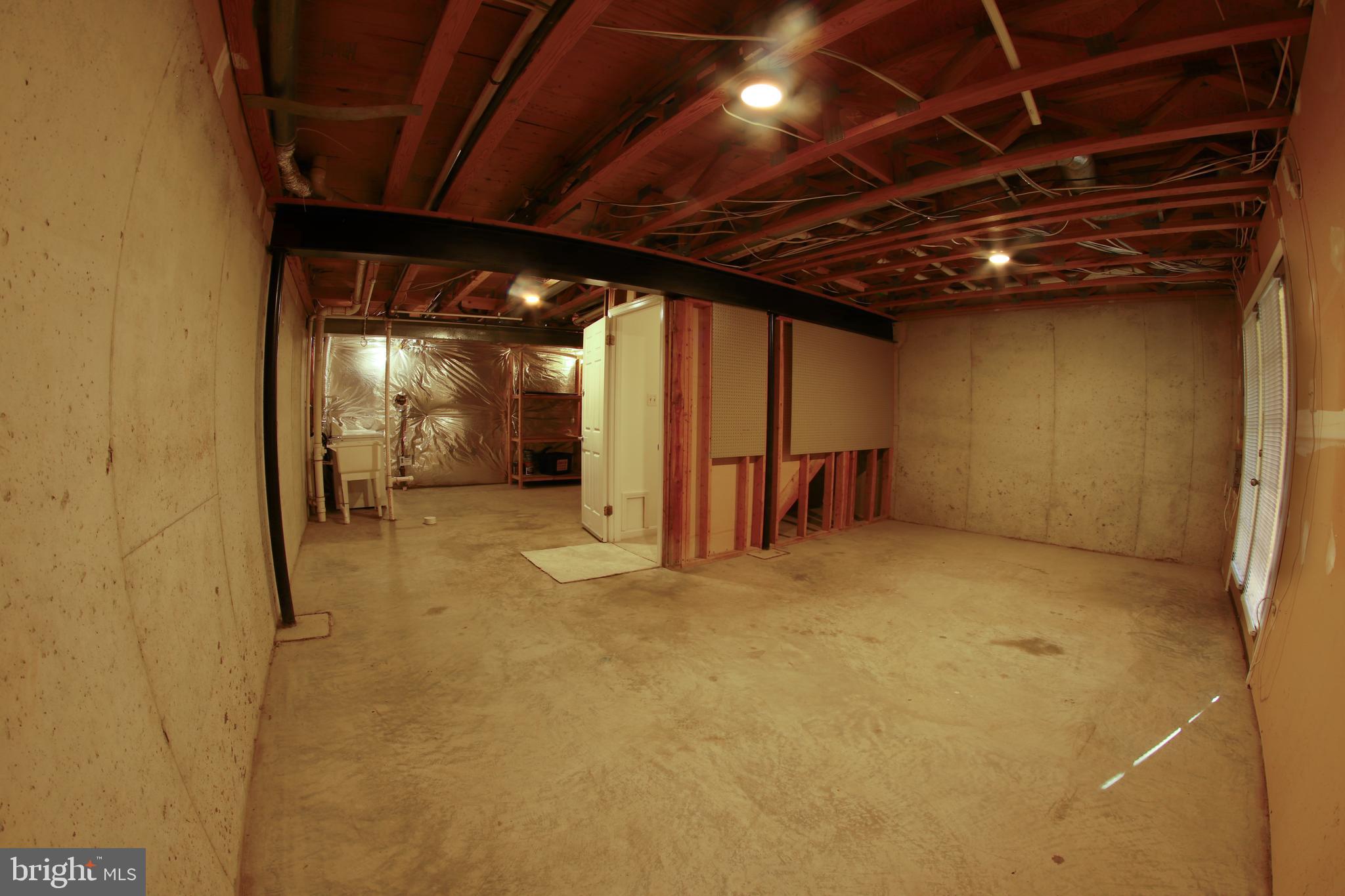 LAKE RIDGE - SPRINGWOODS - Residential Lease