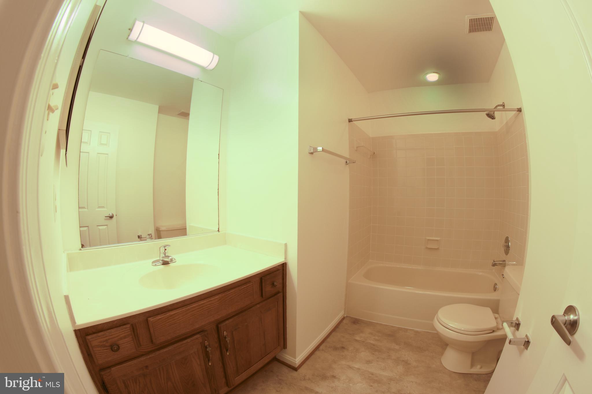 LAKE RIDGE - SPRINGWOODS - Residential Lease