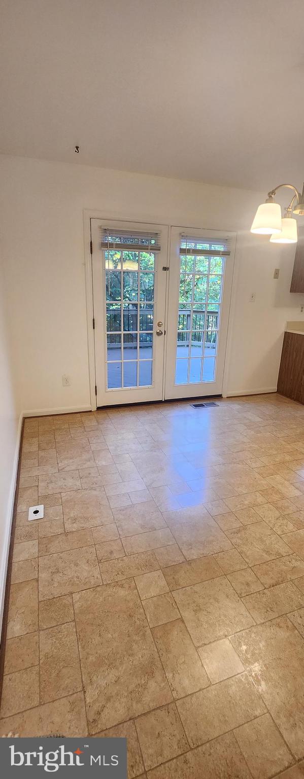 LAKE RIDGE - SPRINGWOODS - Residential Lease