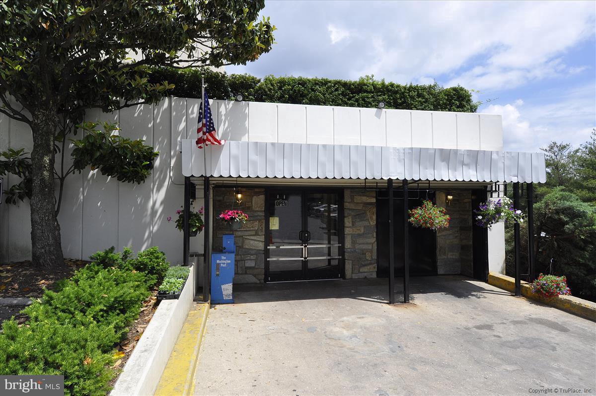 LONE OAK - Residential