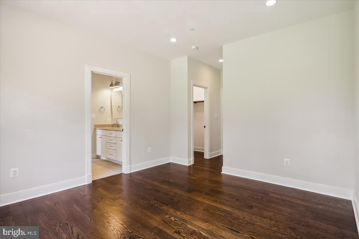 LONE OAK - Residential