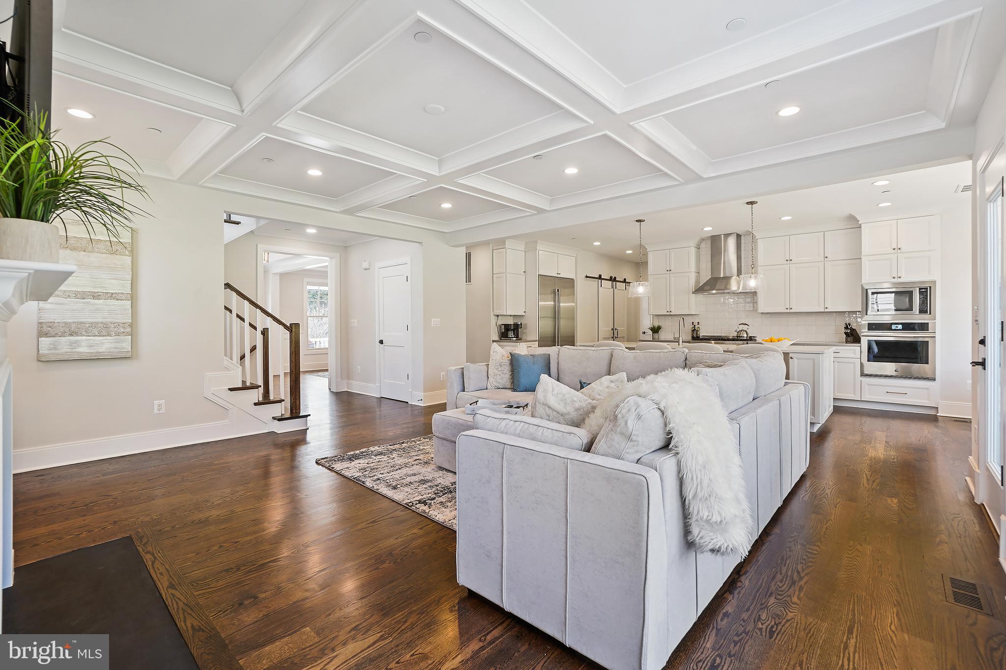 LONE OAK - Residential