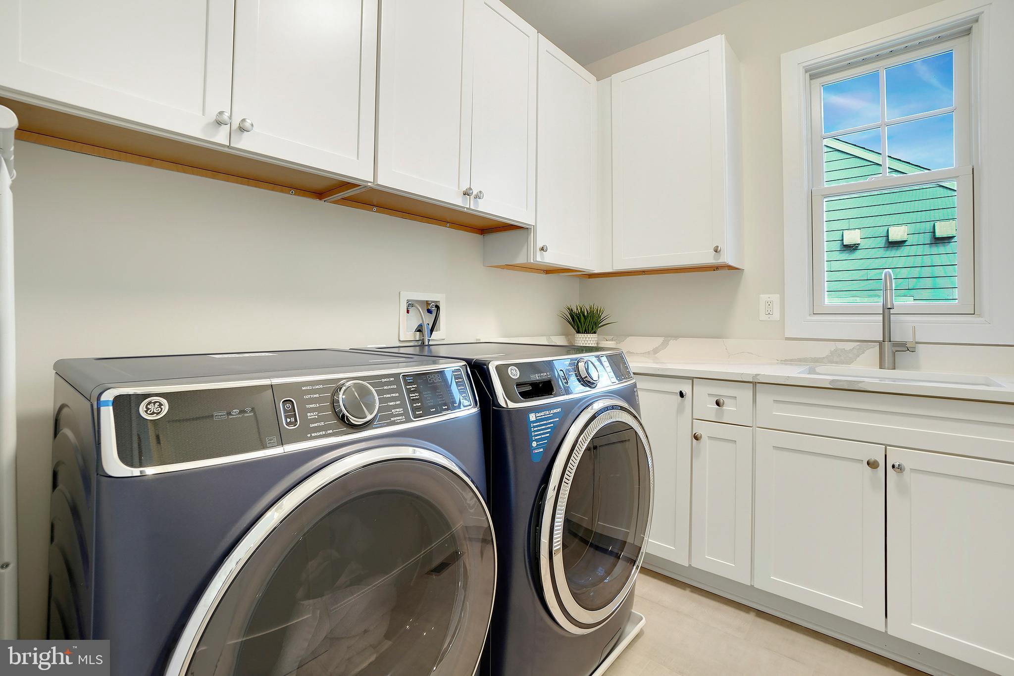 LONE OAK - Residential