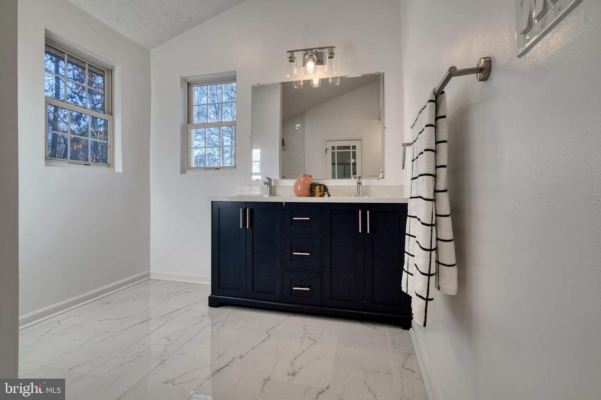 FORT WASHINGTON - Residential