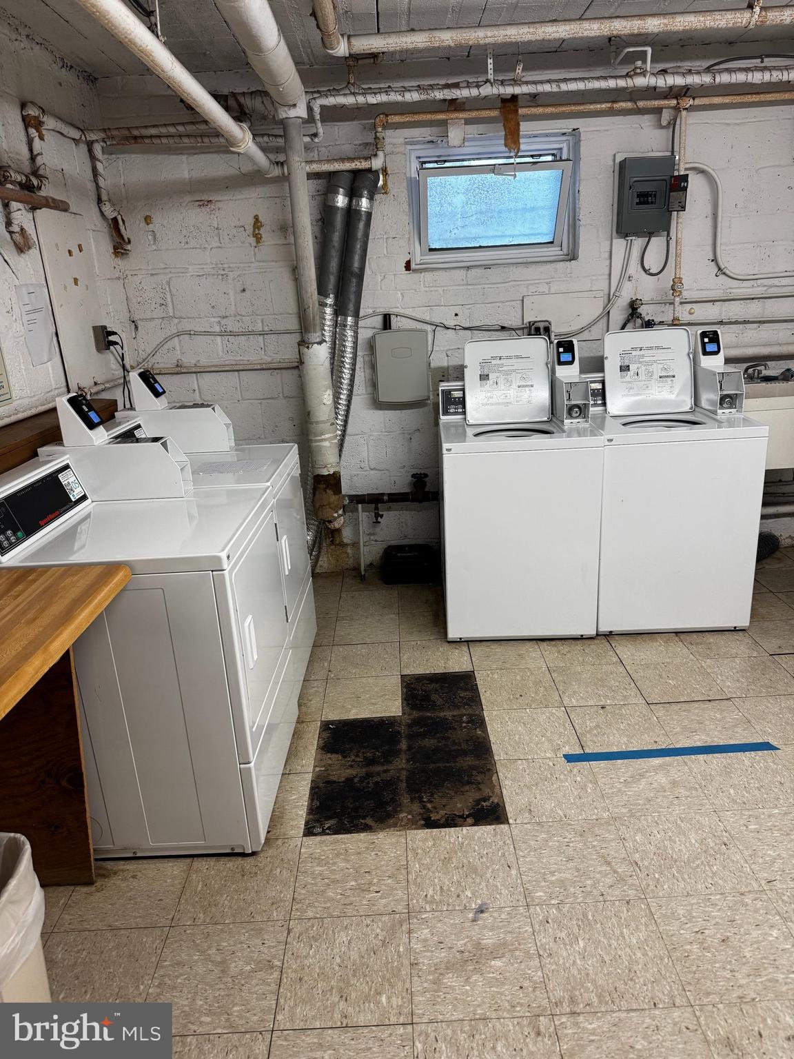 VERMONT GARDENS - Residential Lease