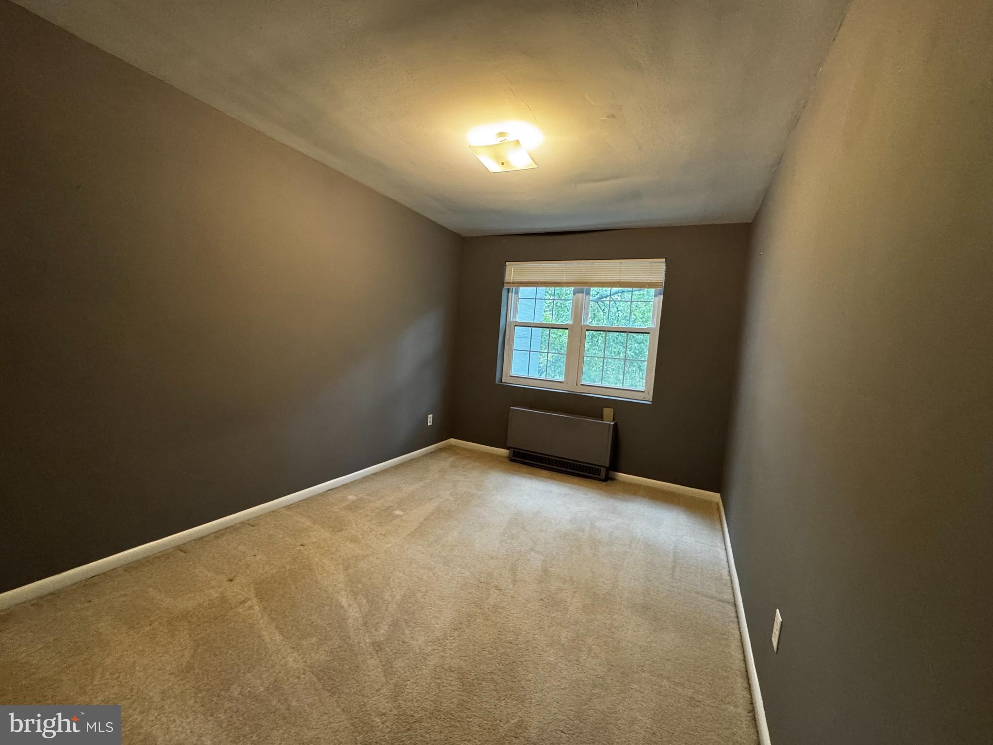 VERMONT GARDENS - Residential Lease