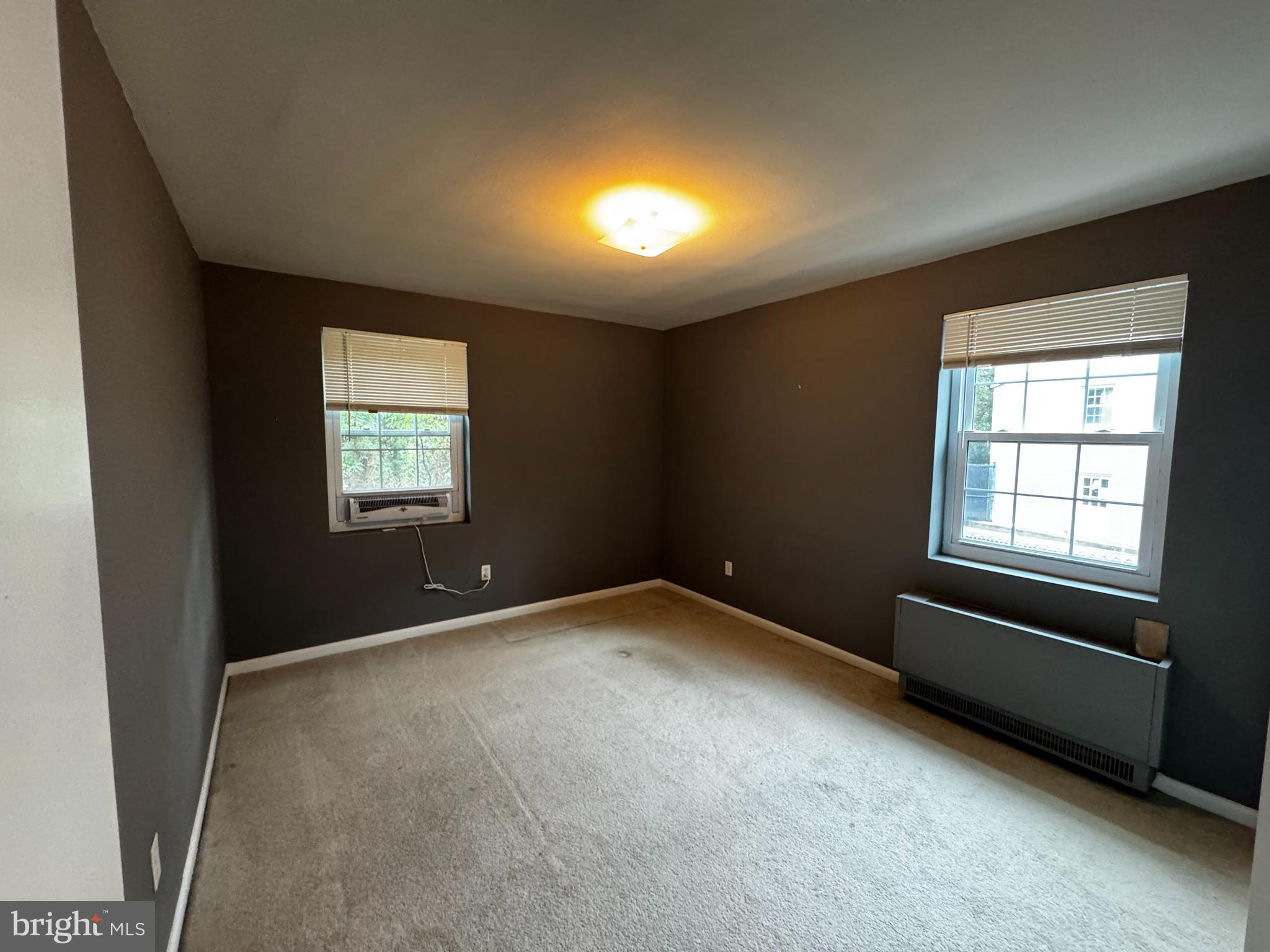 VERMONT GARDENS - Residential Lease