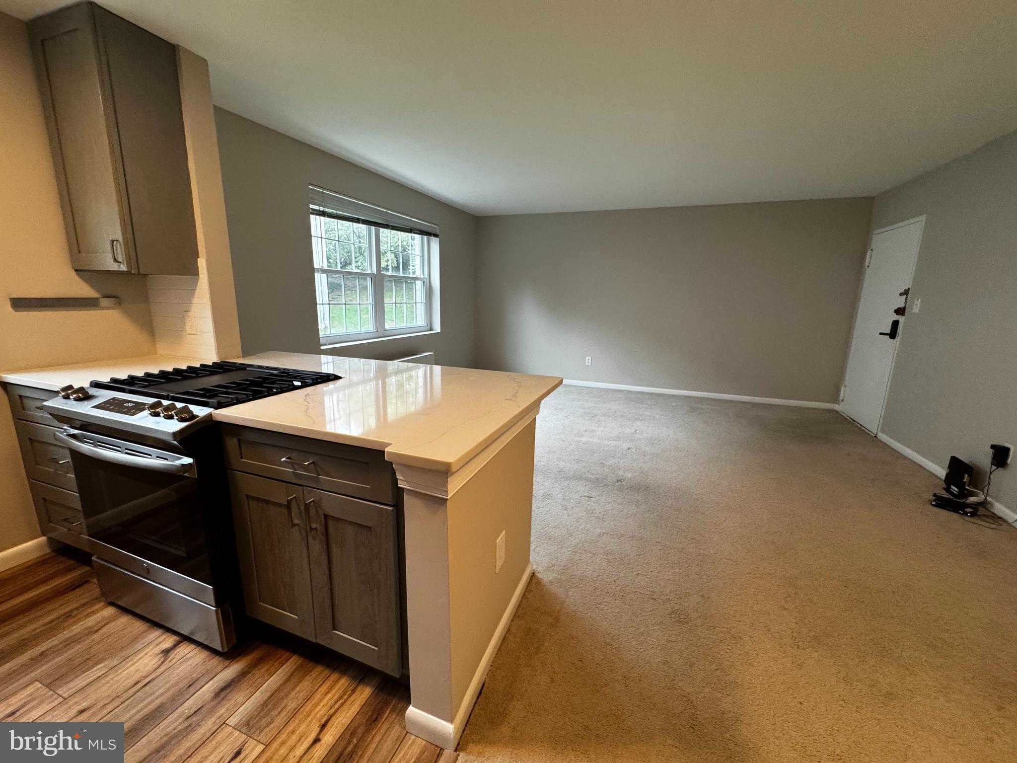 VERMONT GARDENS - Residential Lease