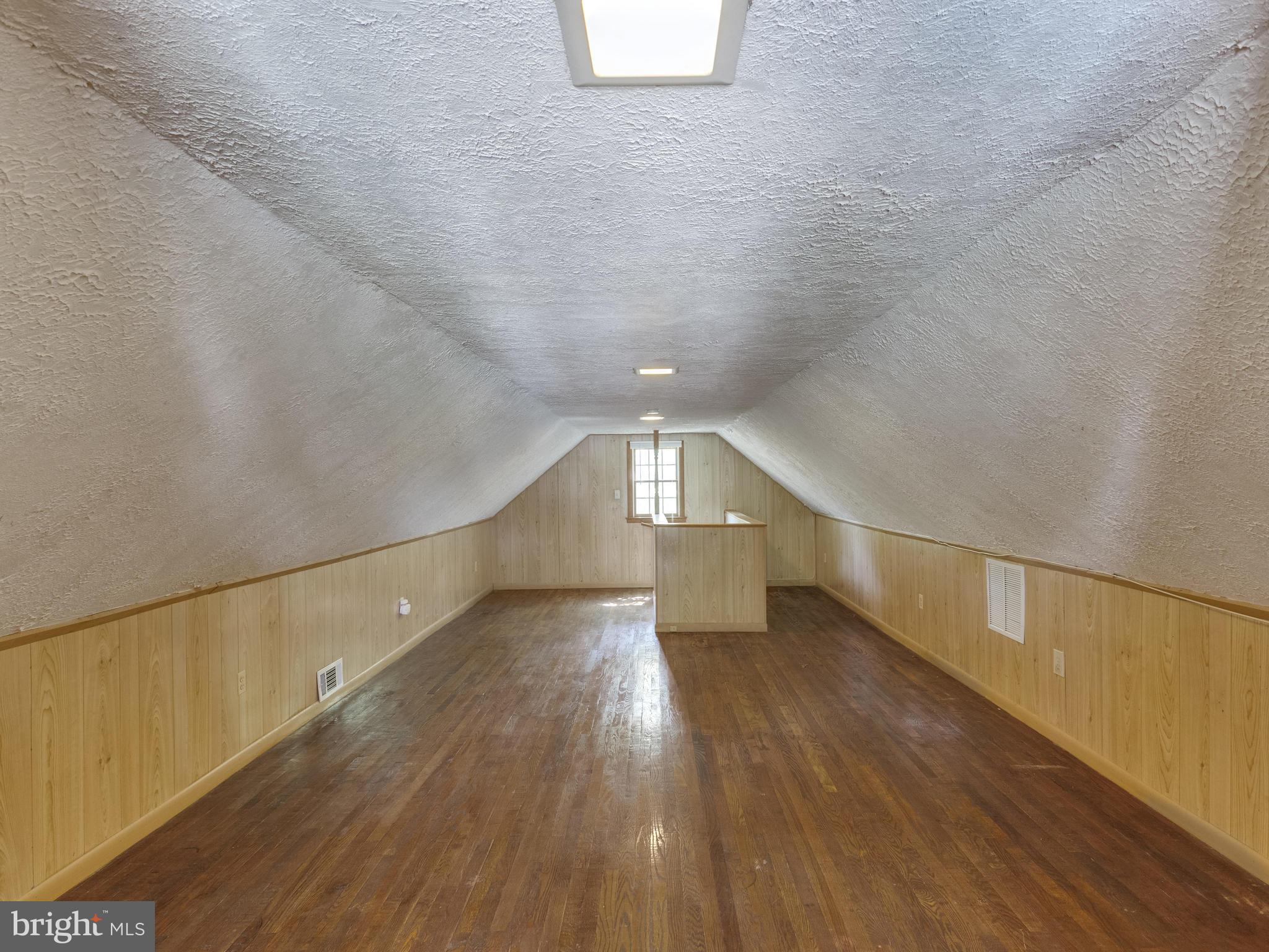 FAIRVIEW - Residential