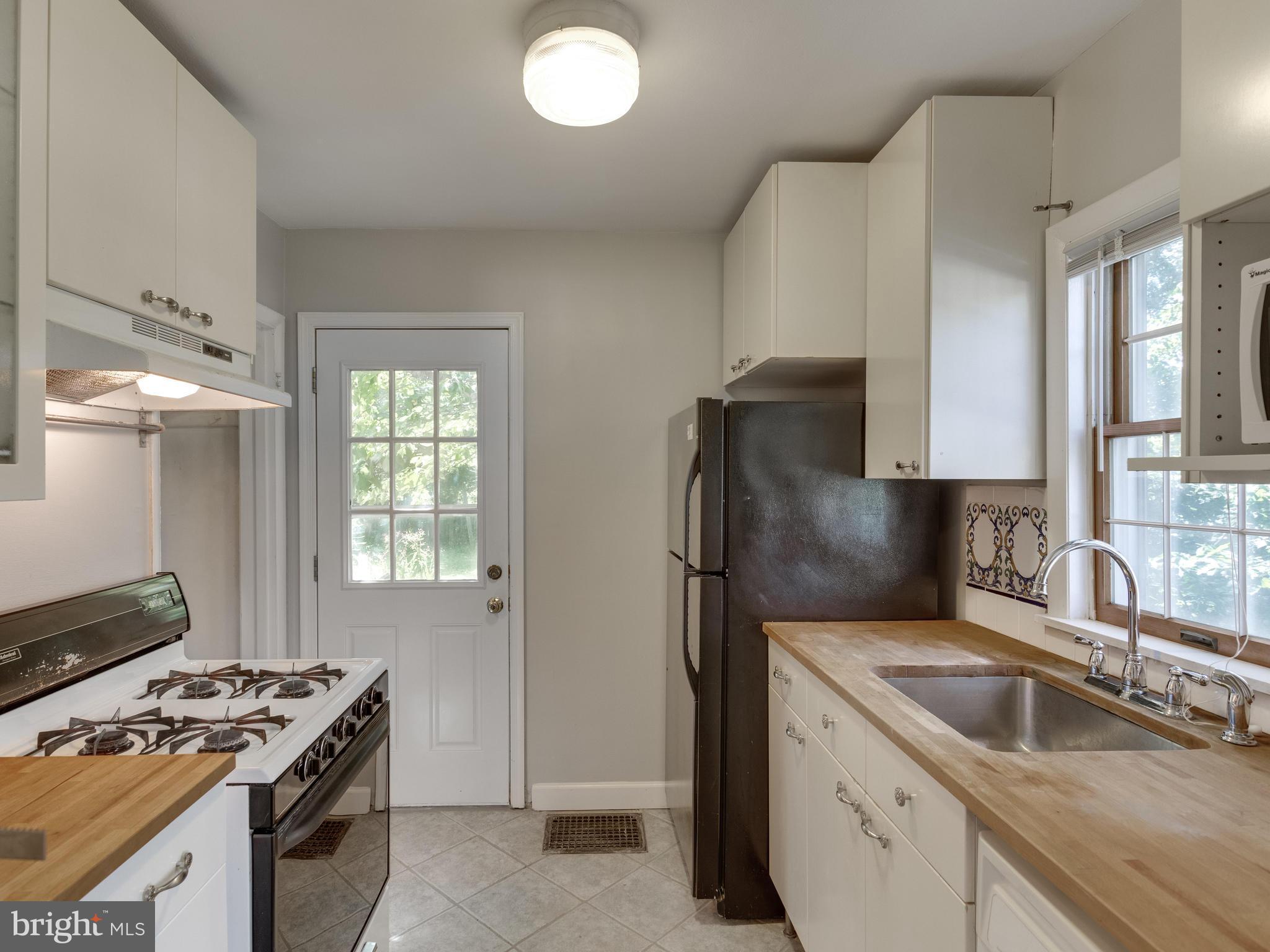 FAIRVIEW - Residential