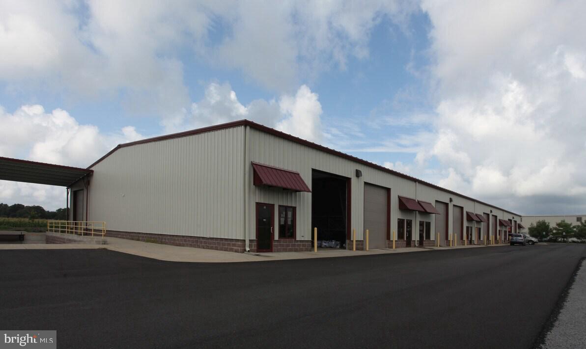 151 SCHOONER LANE 29, 31