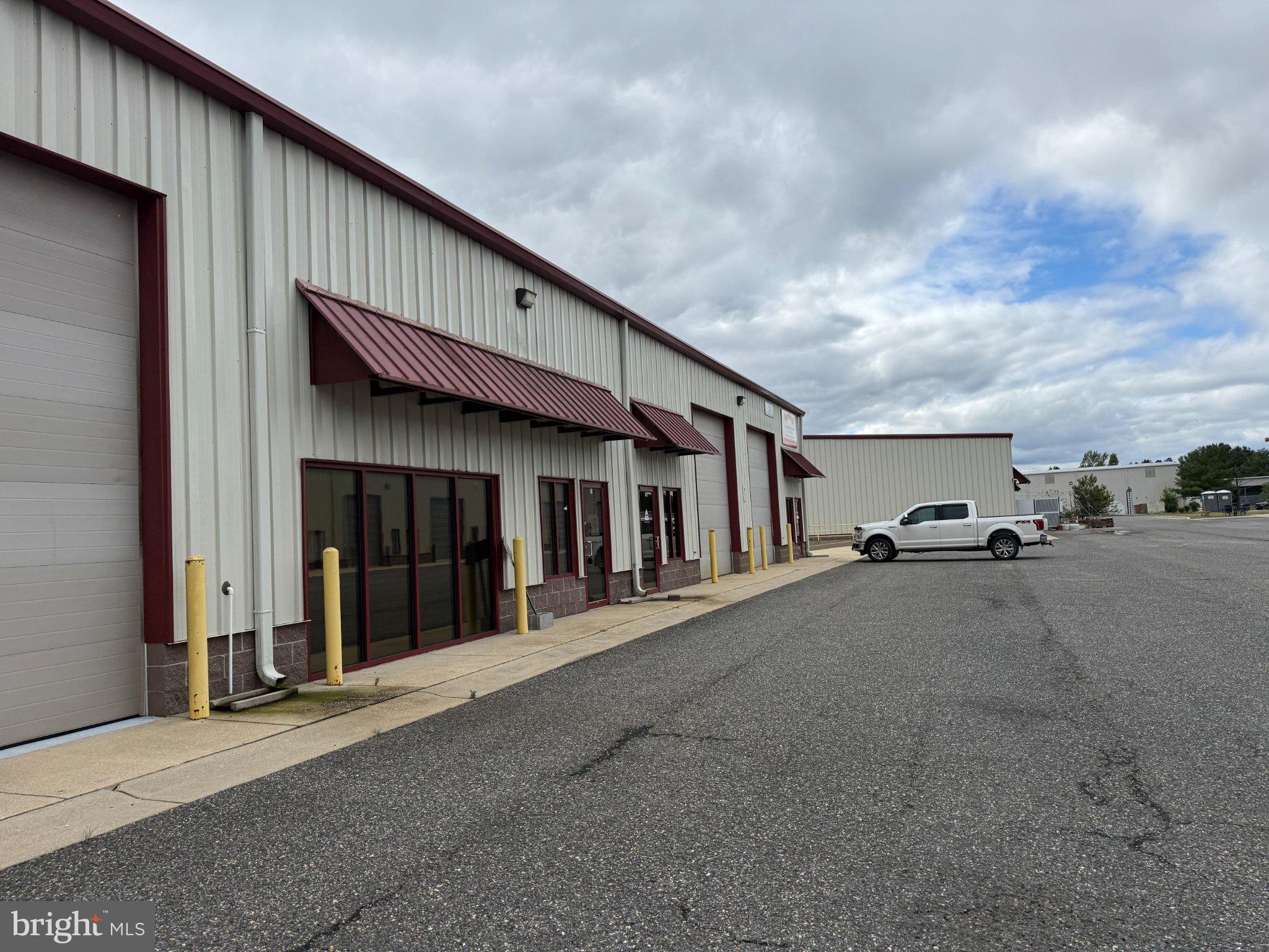 151 SCHOONER LANE 29, 31