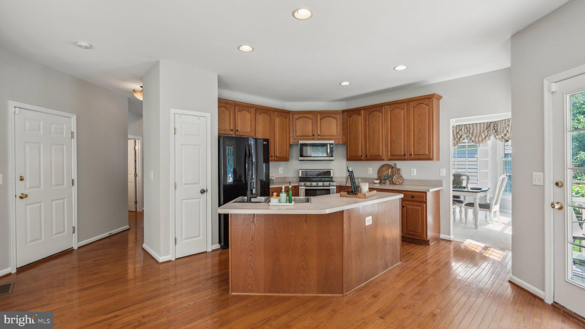 RIDGEFIELD ESTATES - Residential