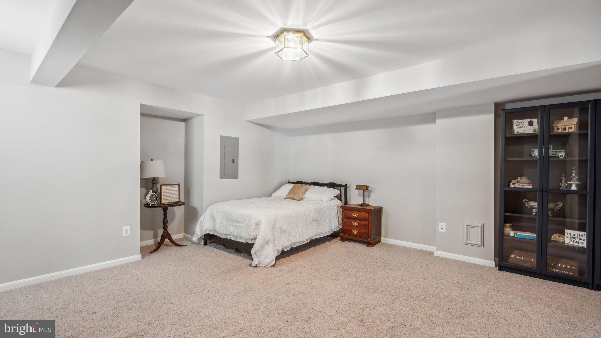 RIDGEFIELD ESTATES - Residential