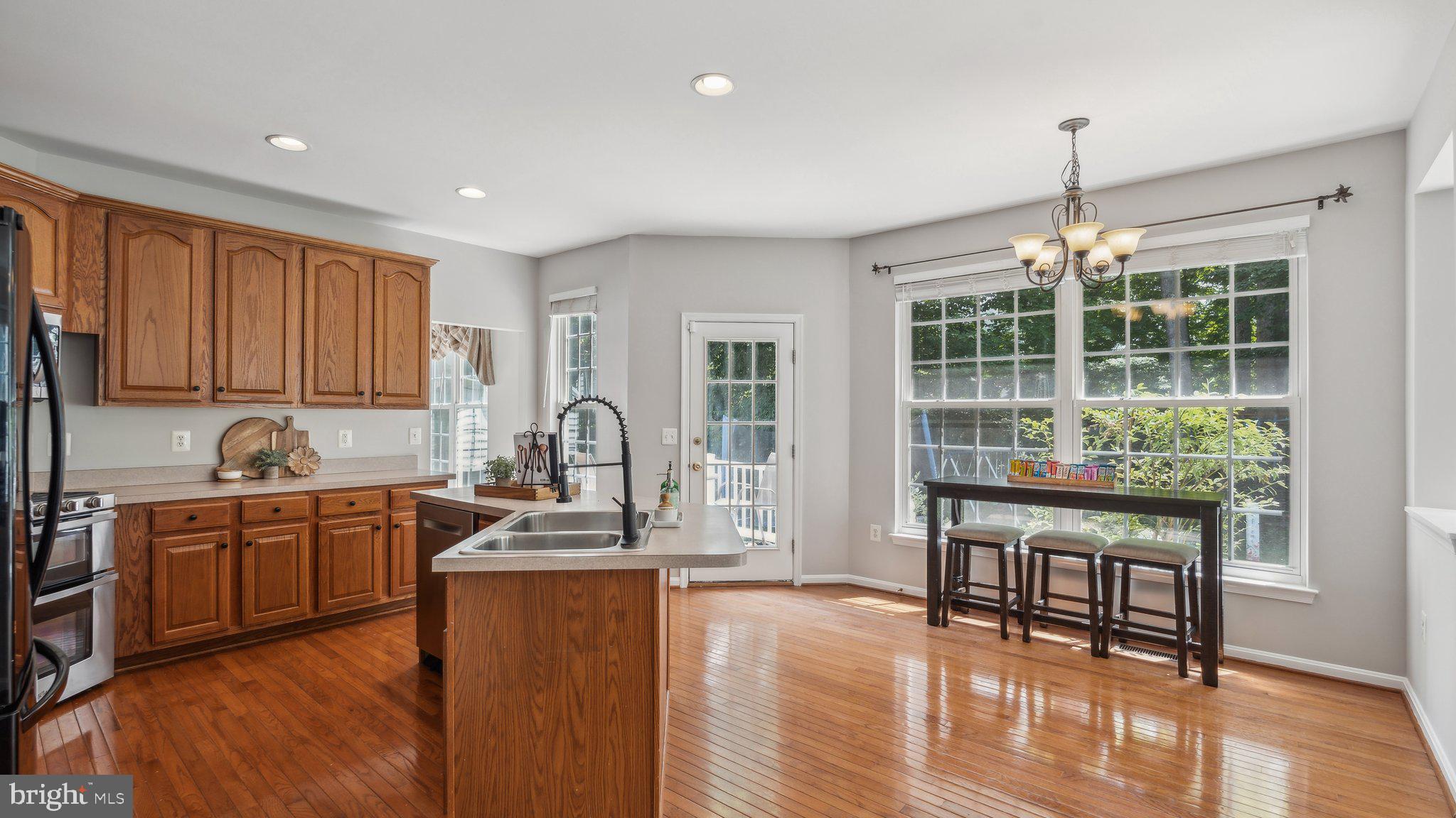 RIDGEFIELD ESTATES - Residential